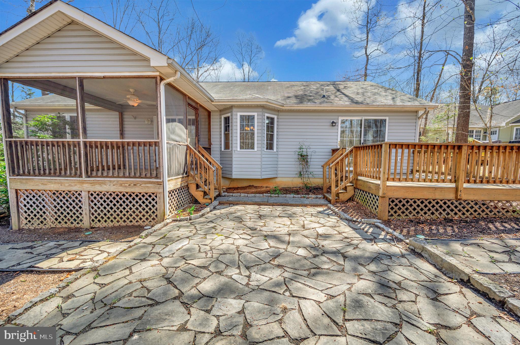 LAKE OF THE WOODS - Residential
