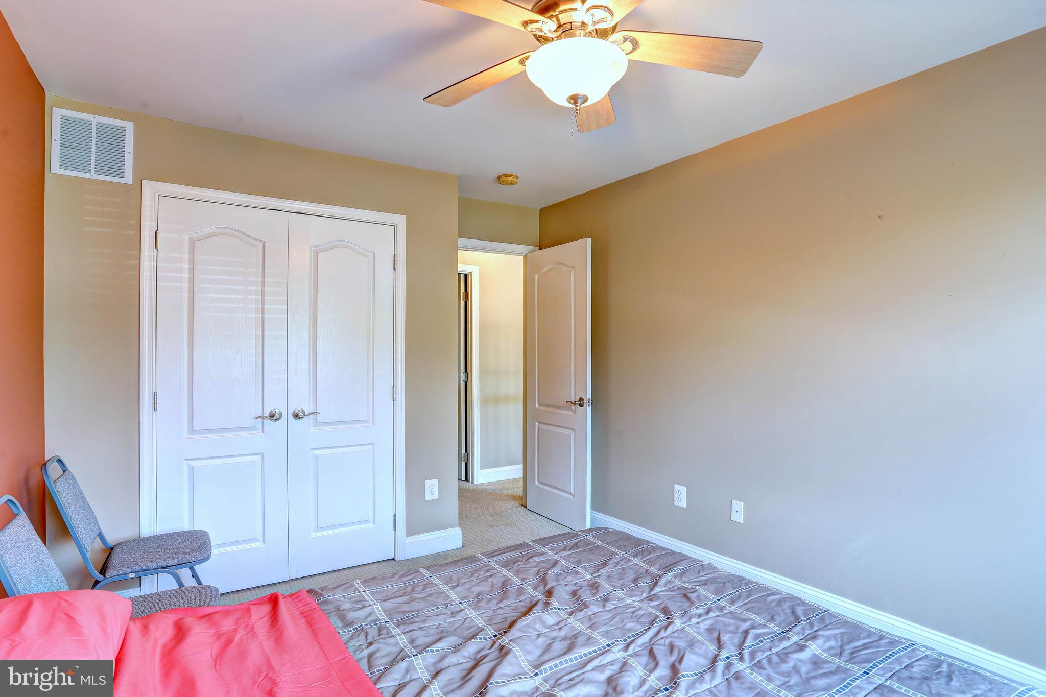 CEDAR BEACH - Residential