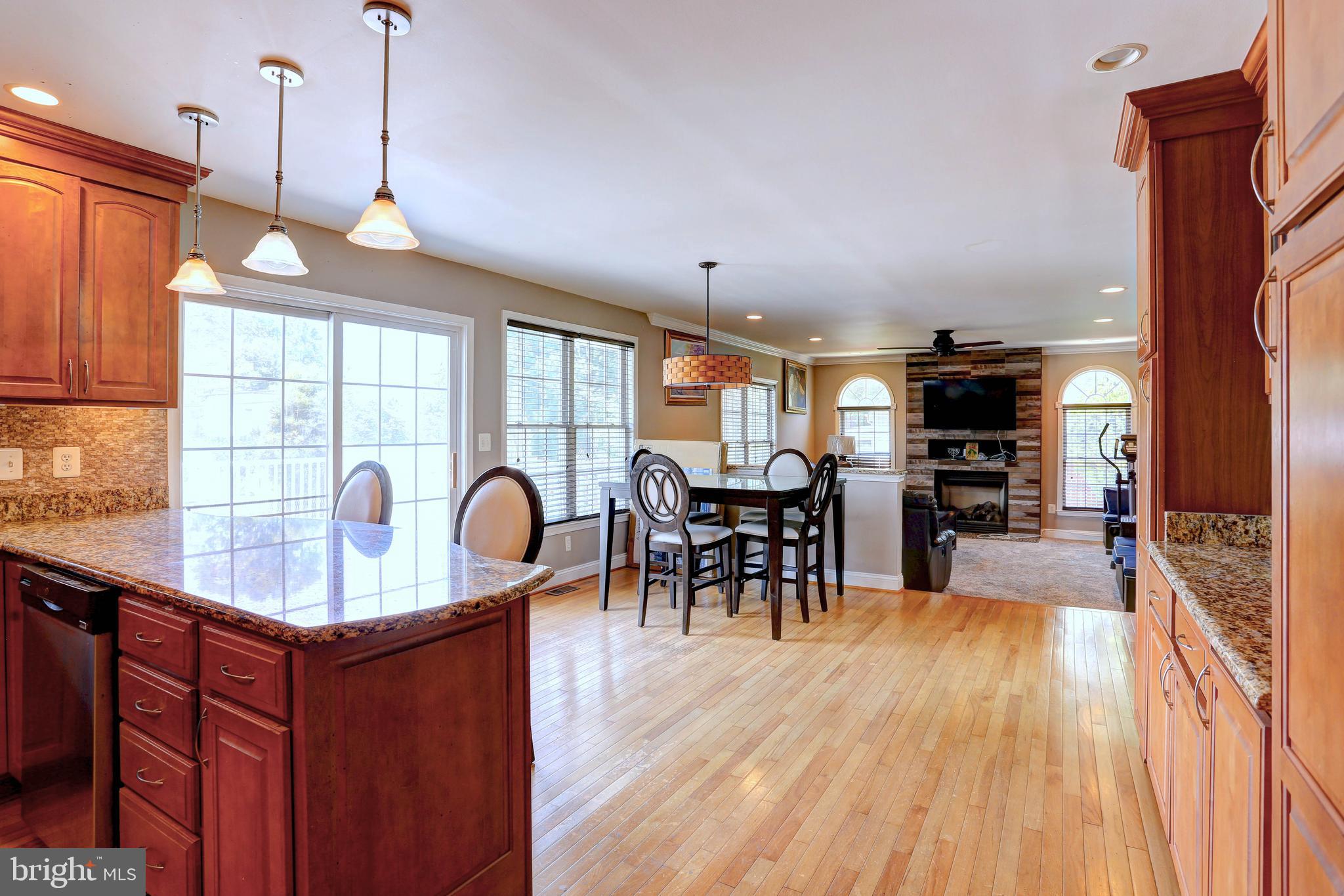 CEDAR BEACH - Residential