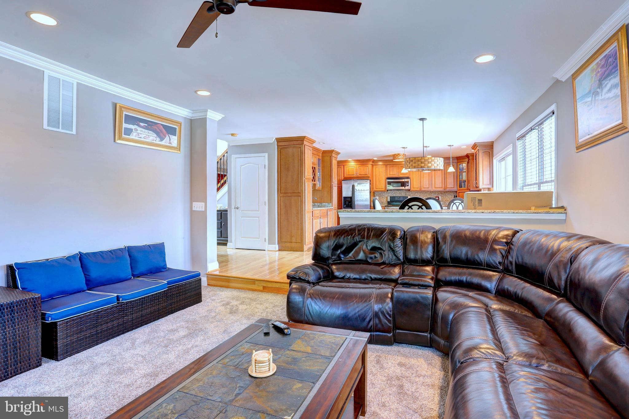 CEDAR BEACH - Residential