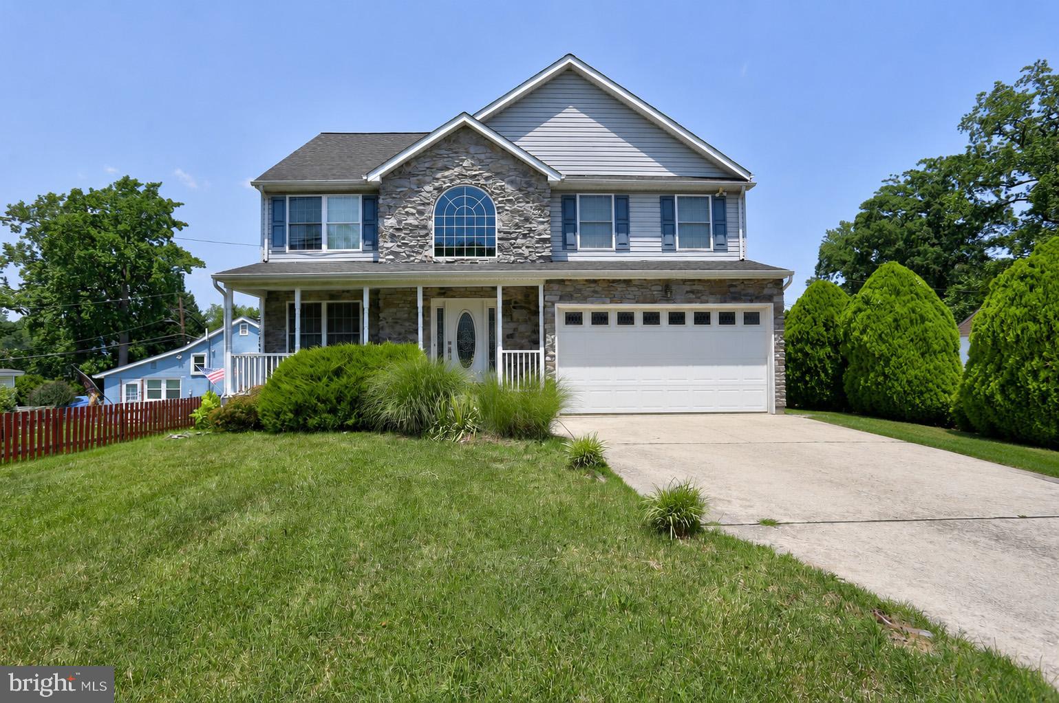 CEDAR BEACH - Residential