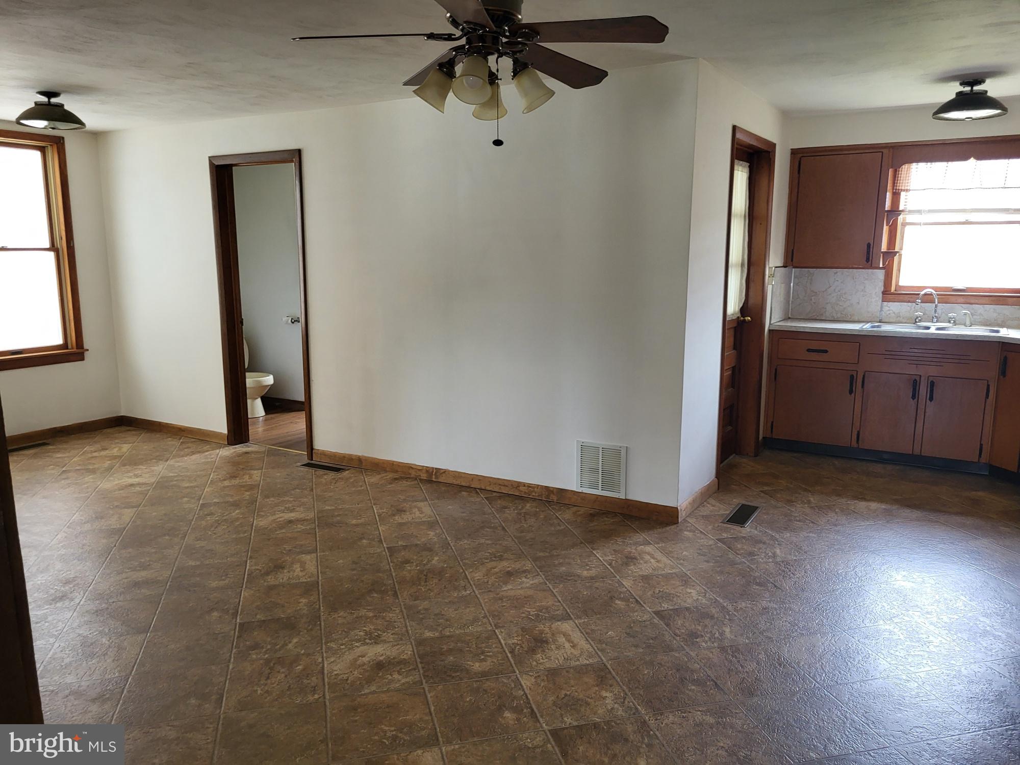 MIDWAY - Residential