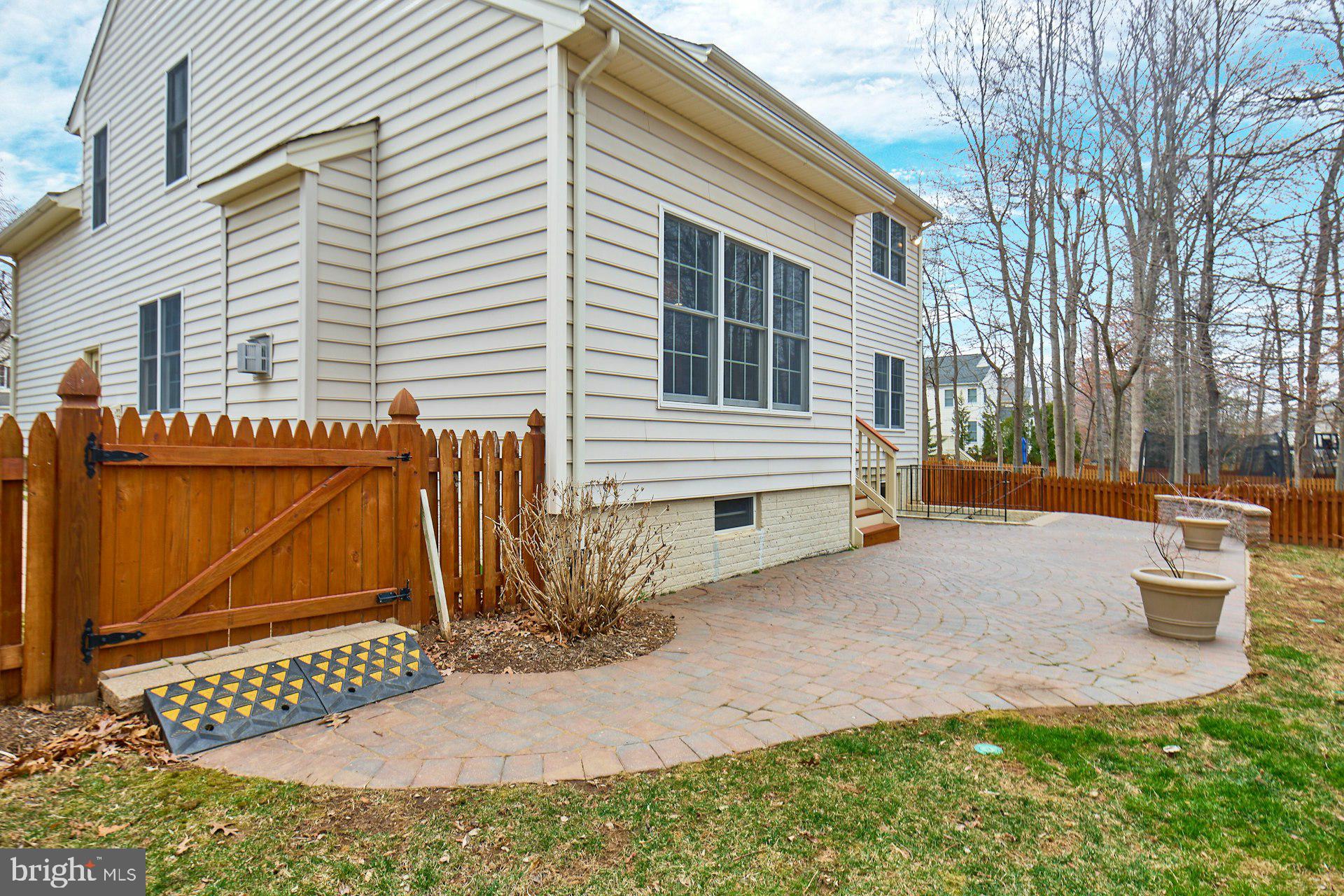 DOMINION VALLEY COUNTRY CLUB - Residential