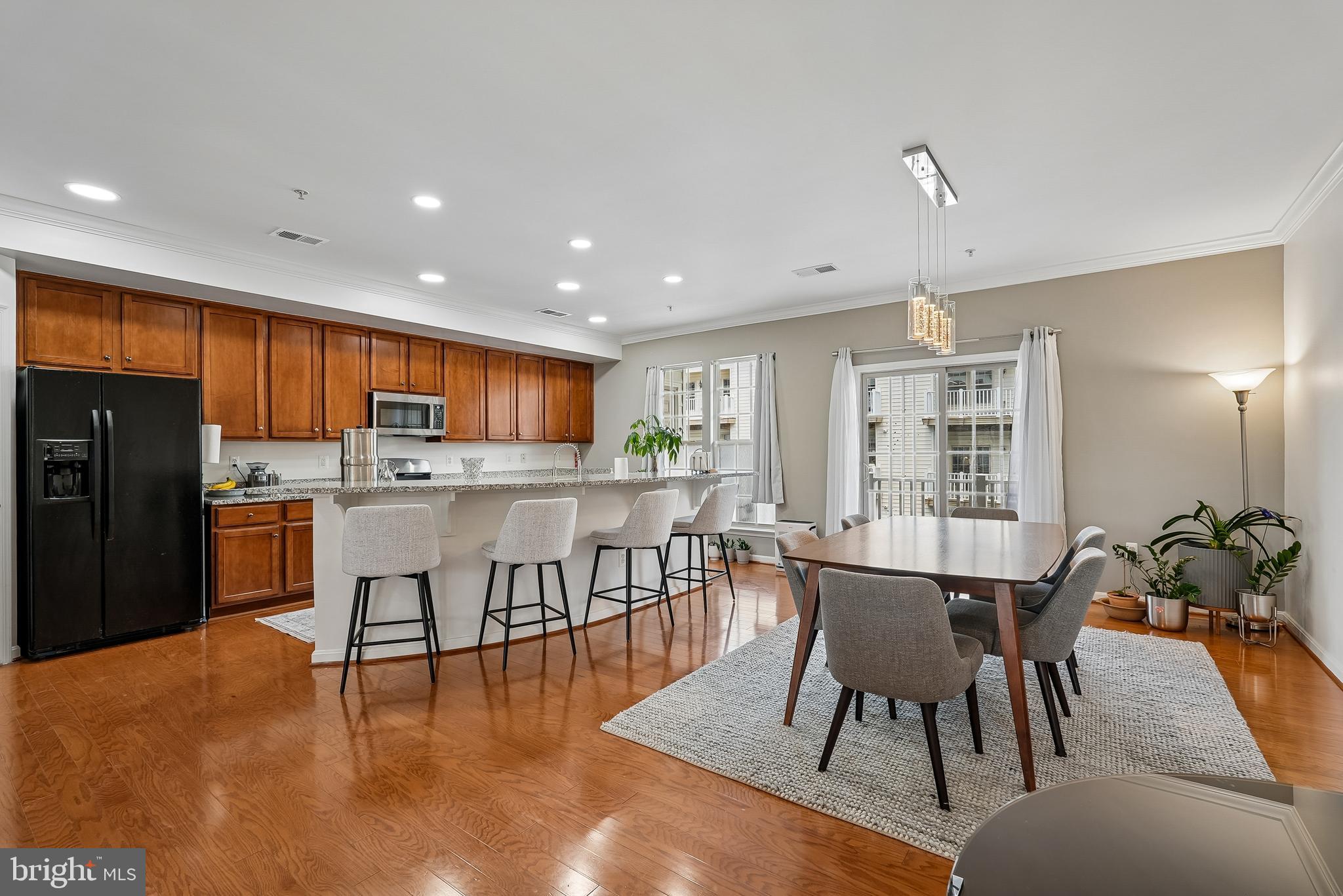 MADISON CRESCENT CONDOMINIUM - Residential