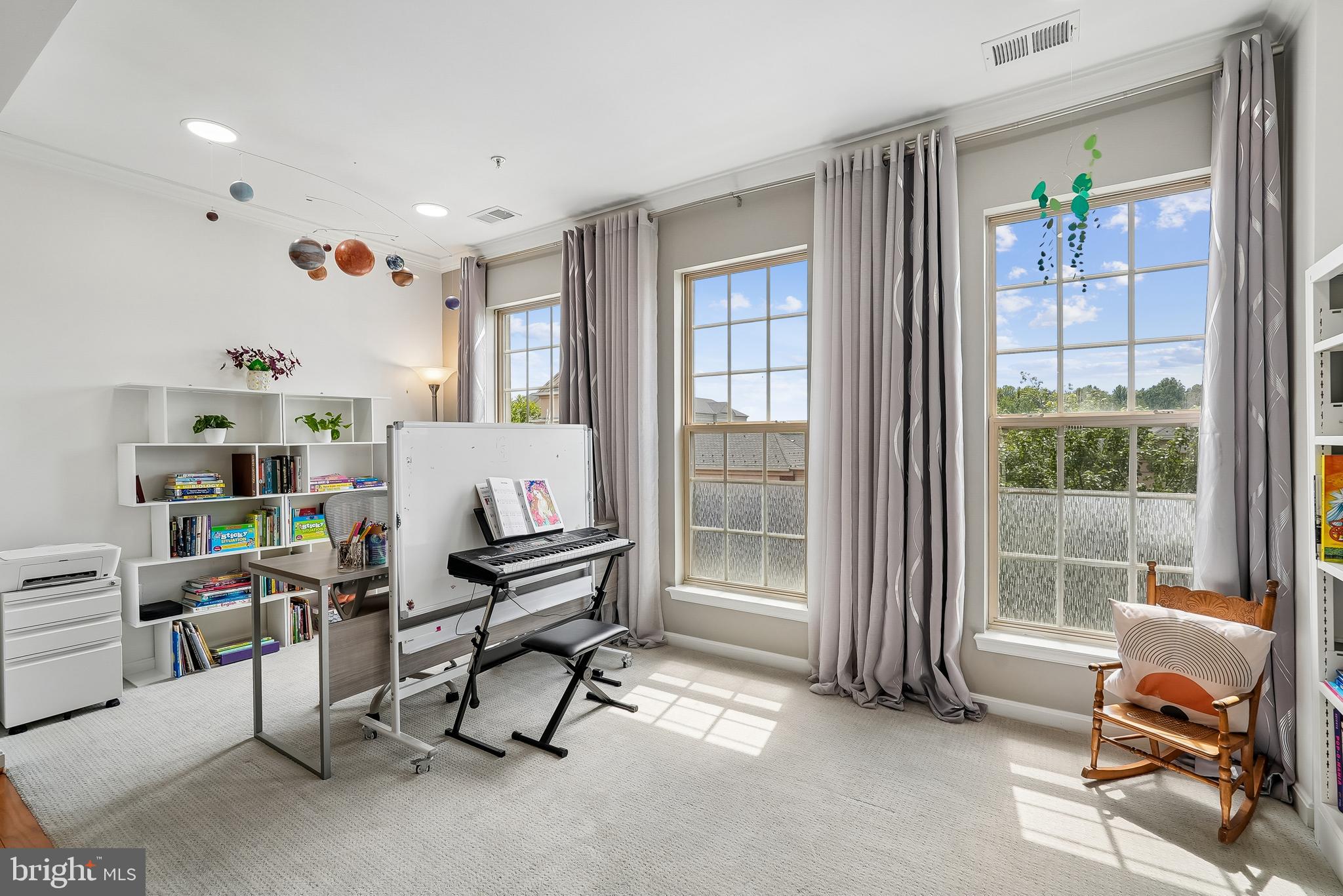 MADISON CRESCENT CONDOMINIUM - Residential