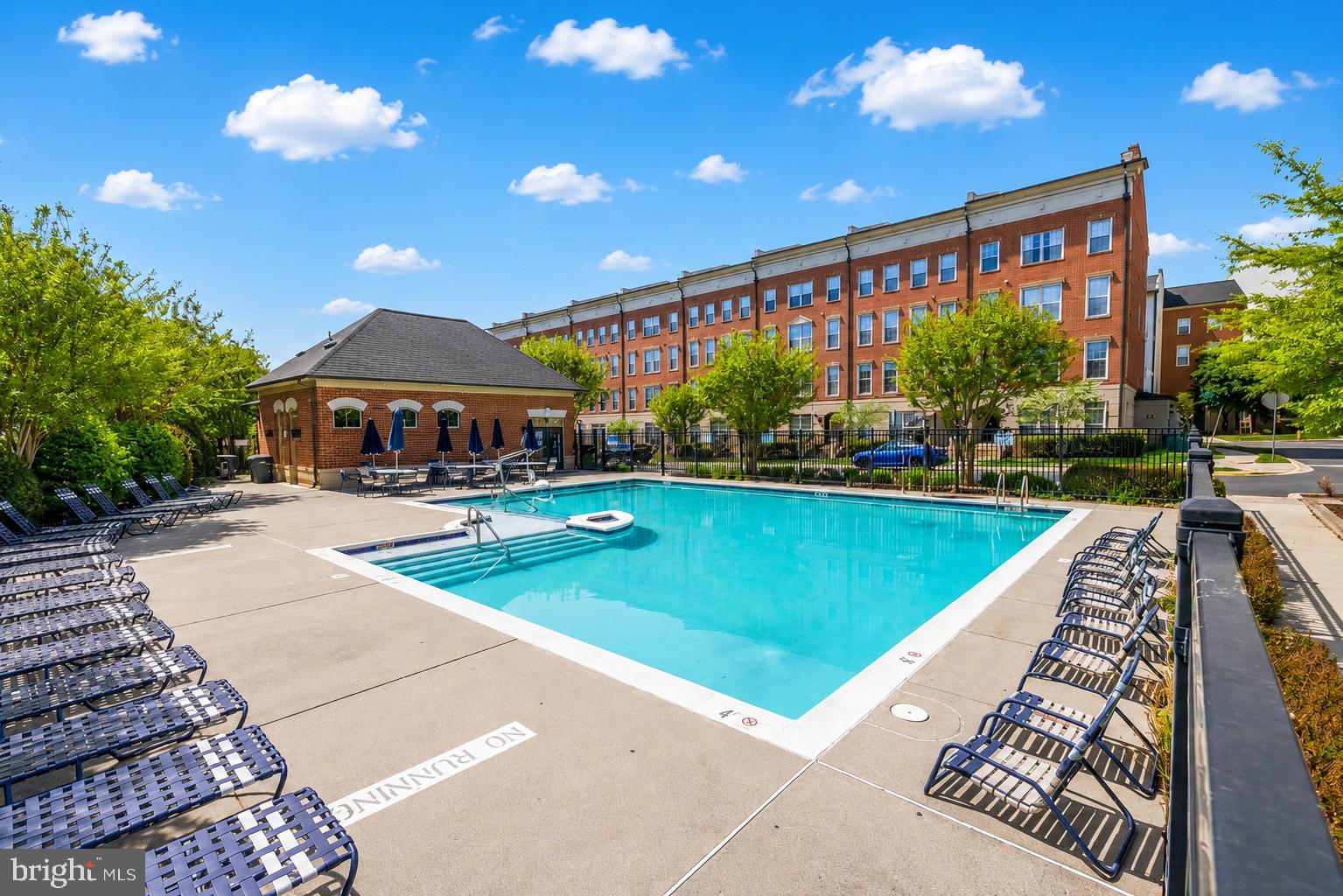 MADISON CRESCENT CONDOMINIUM - Residential