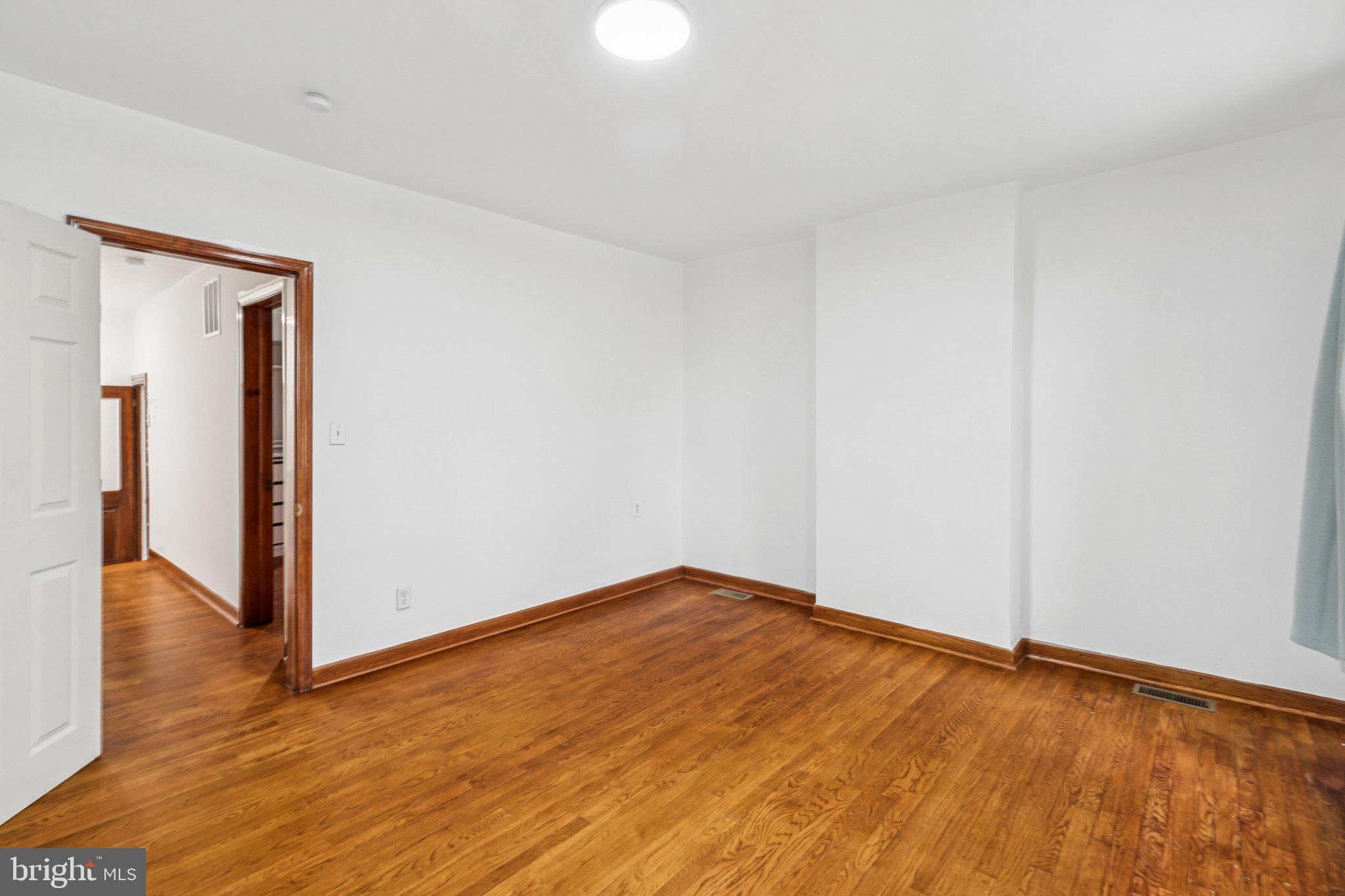 WEST KENSINGTON - Residential