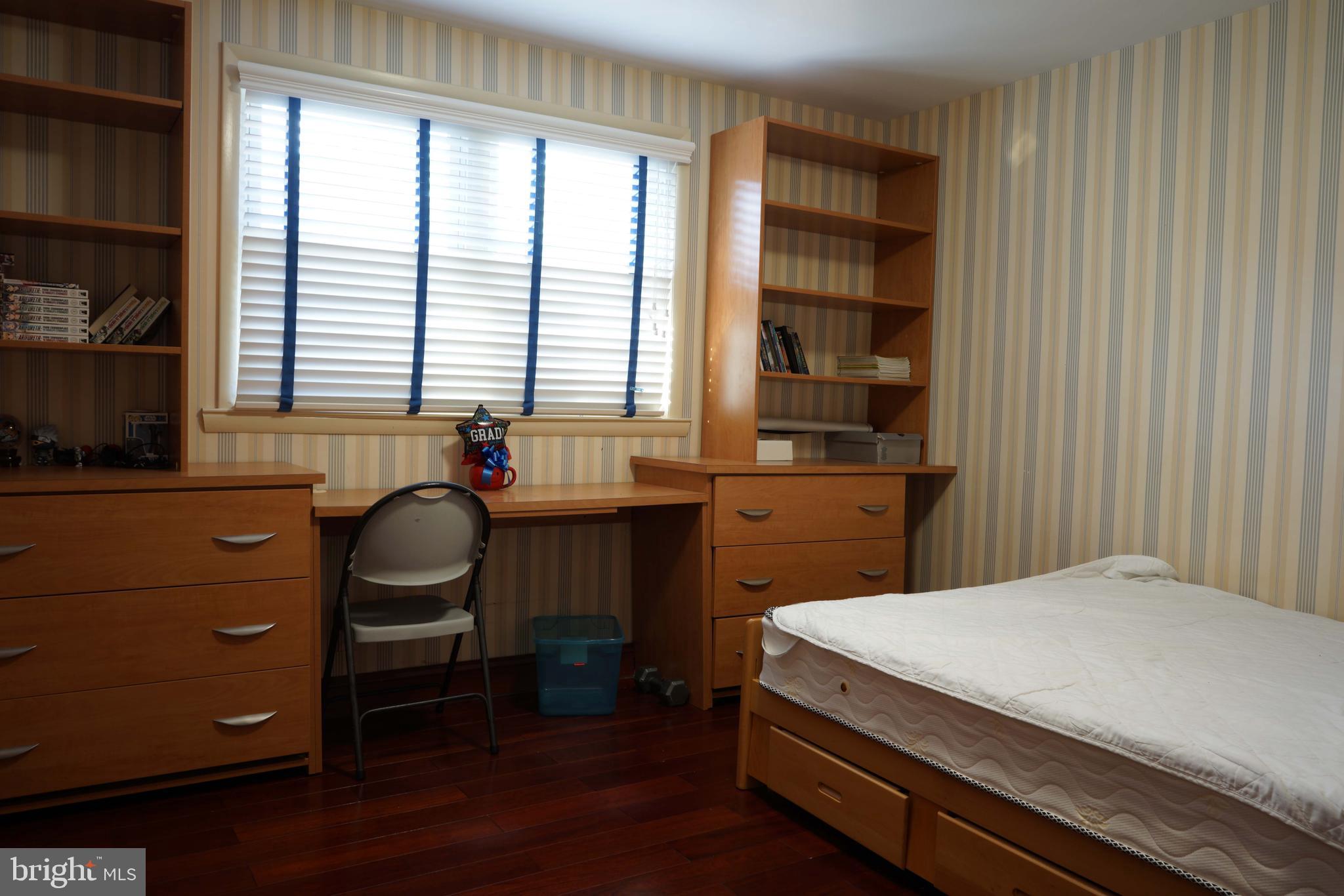 BELMONT - Residential