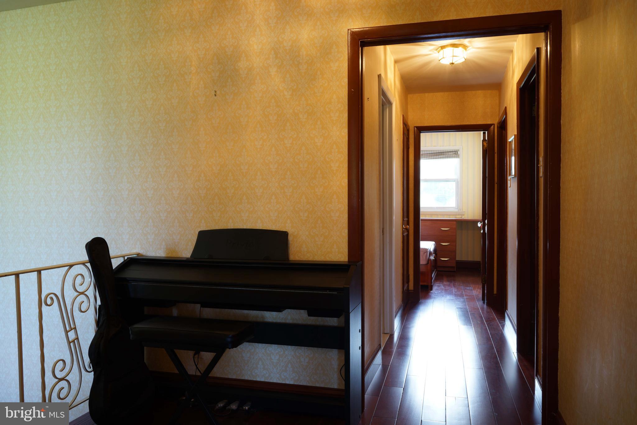 BELMONT - Residential