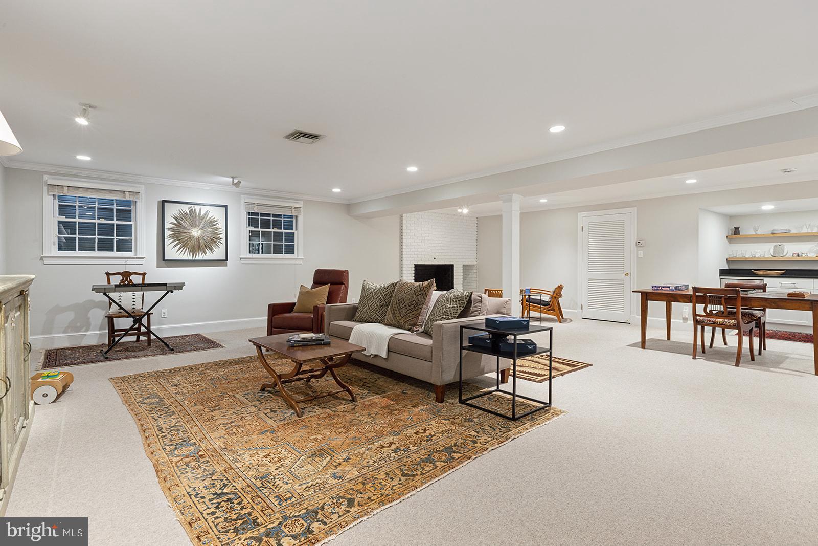 CHAPEL HILL - Residential