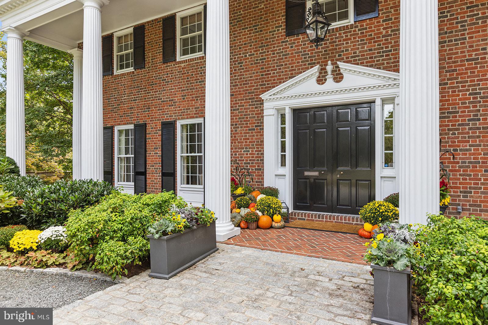 CHAPEL HILL - Residential
