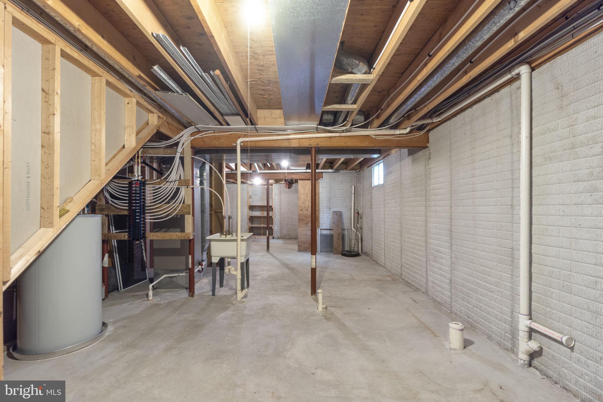 FURNACE HILLS - Residential