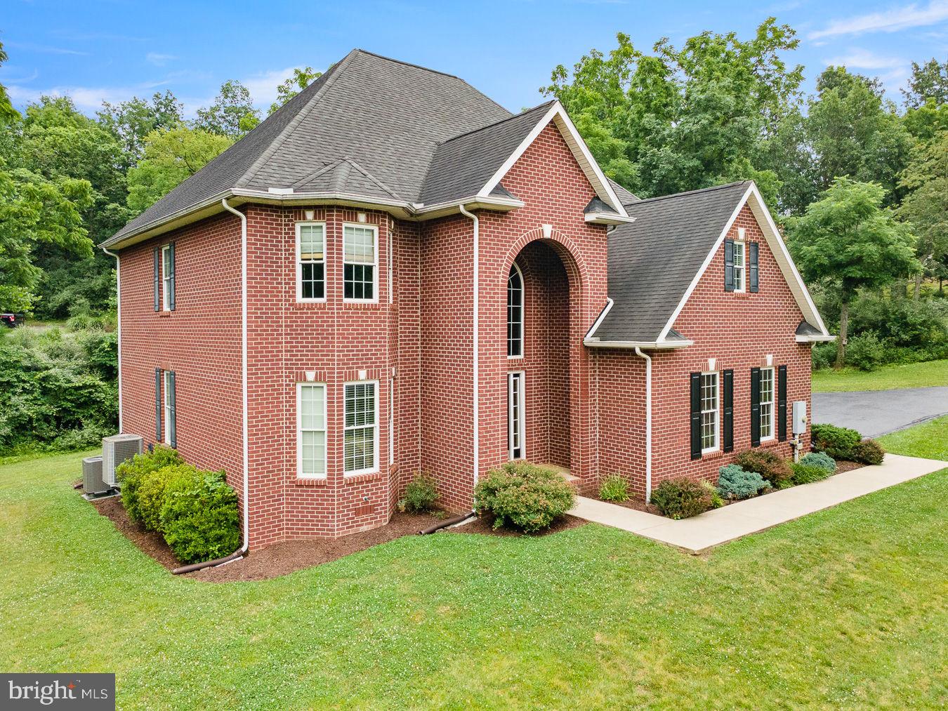 WESTWOOD MANOR - Residential