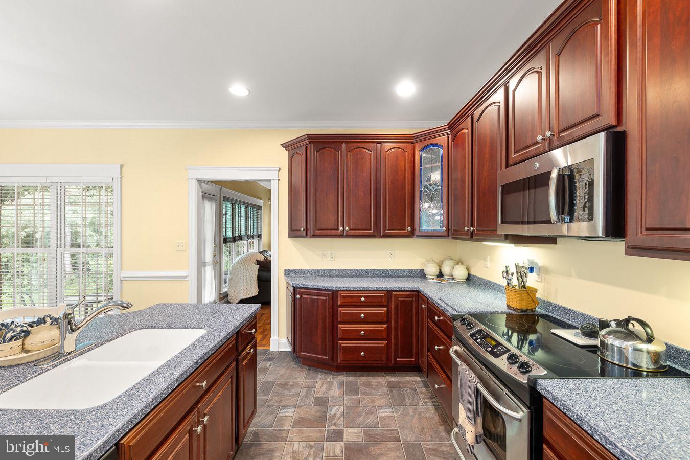WESTWOOD MANOR - Residential