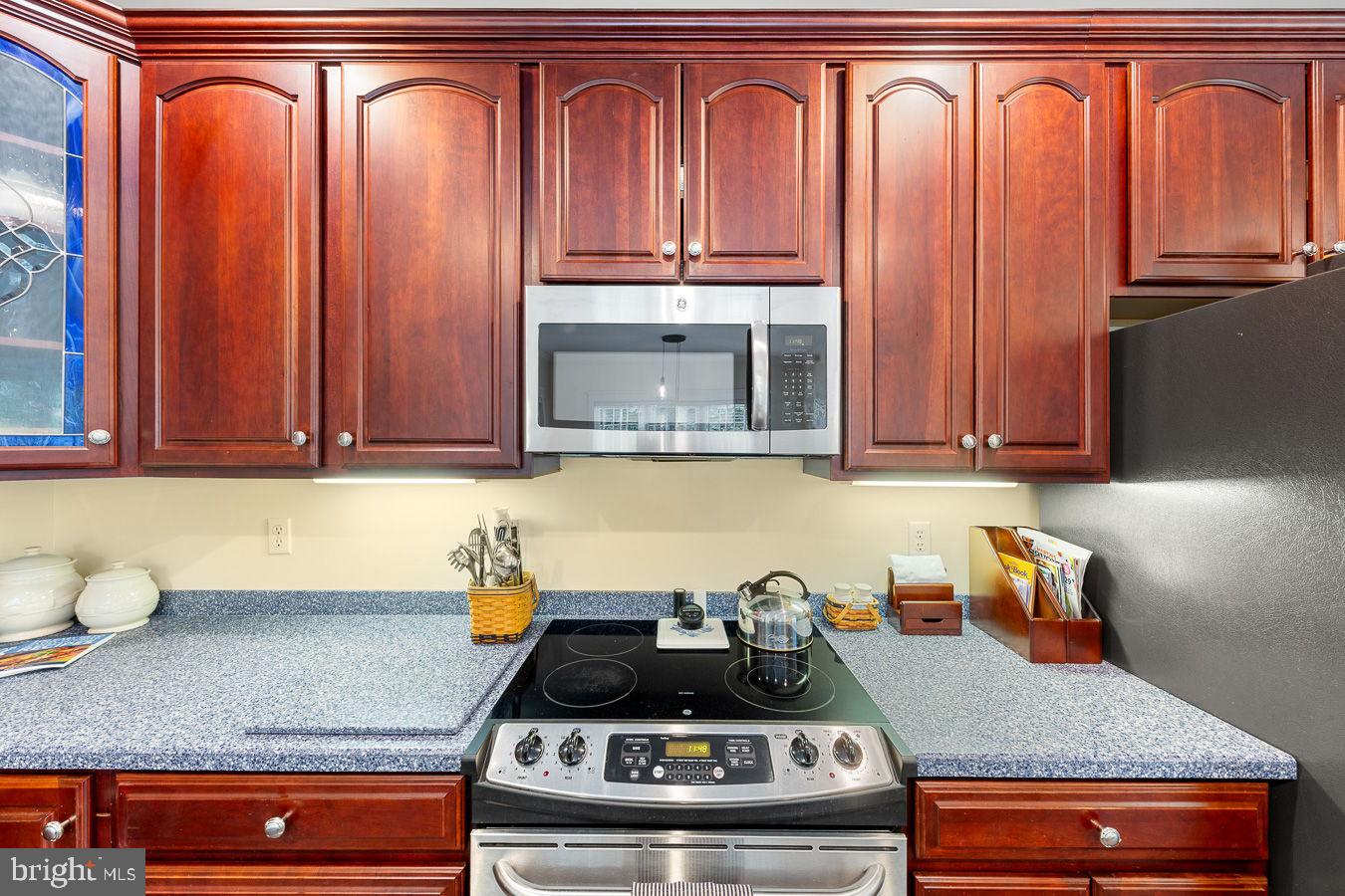 WESTWOOD MANOR - Residential