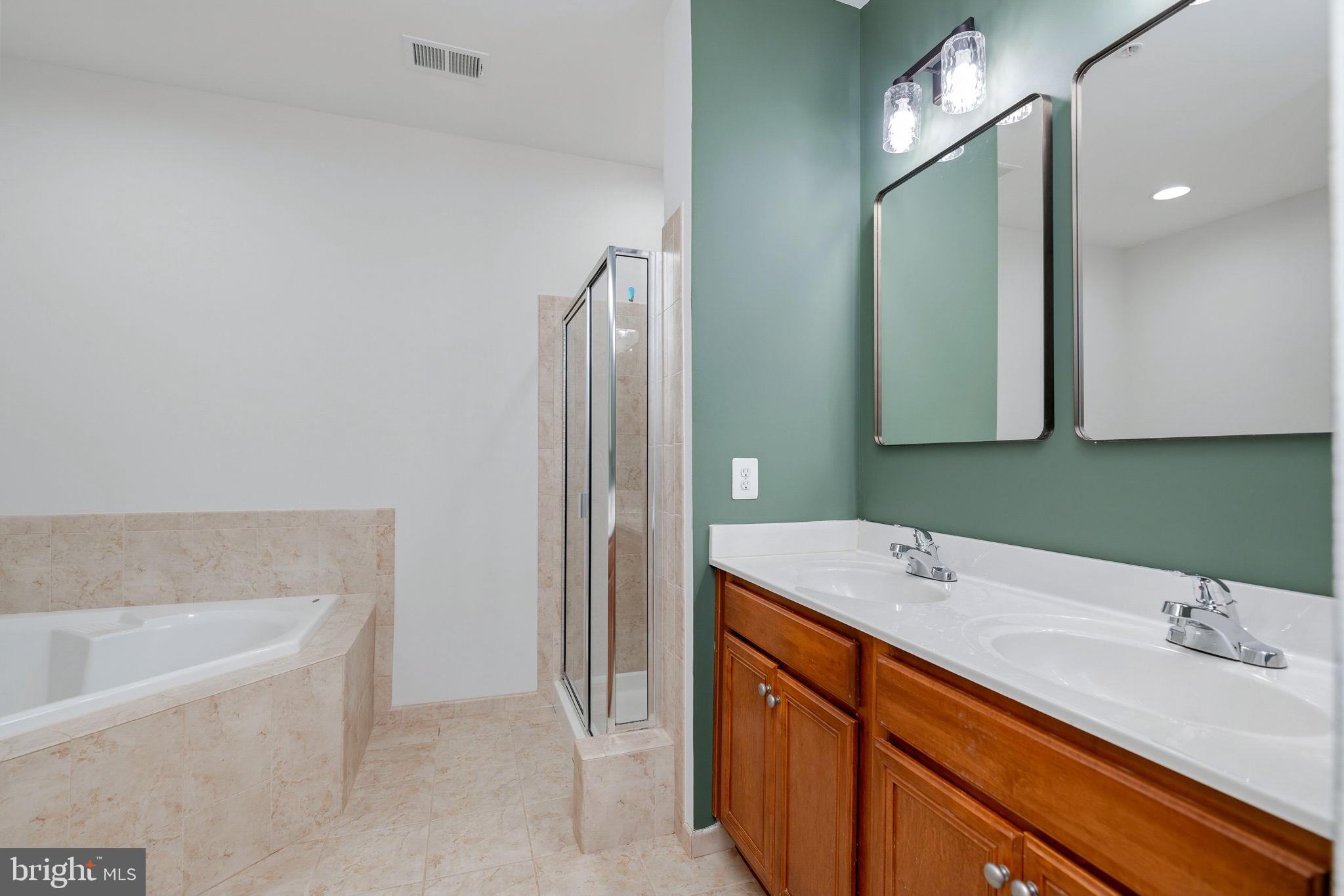 STONE RIDGE - Residential
