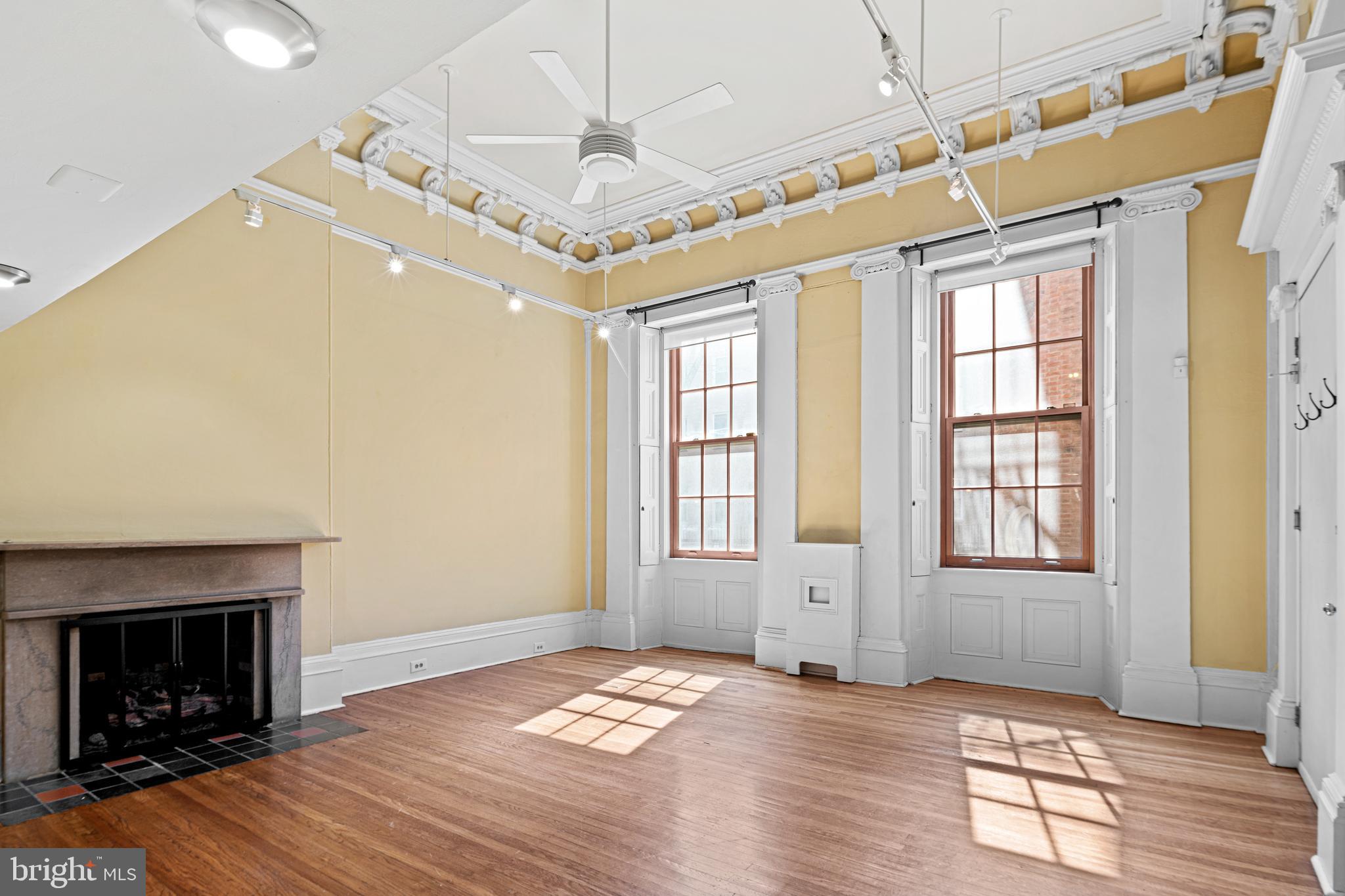 WASHINGTON SQ WEST - Residential