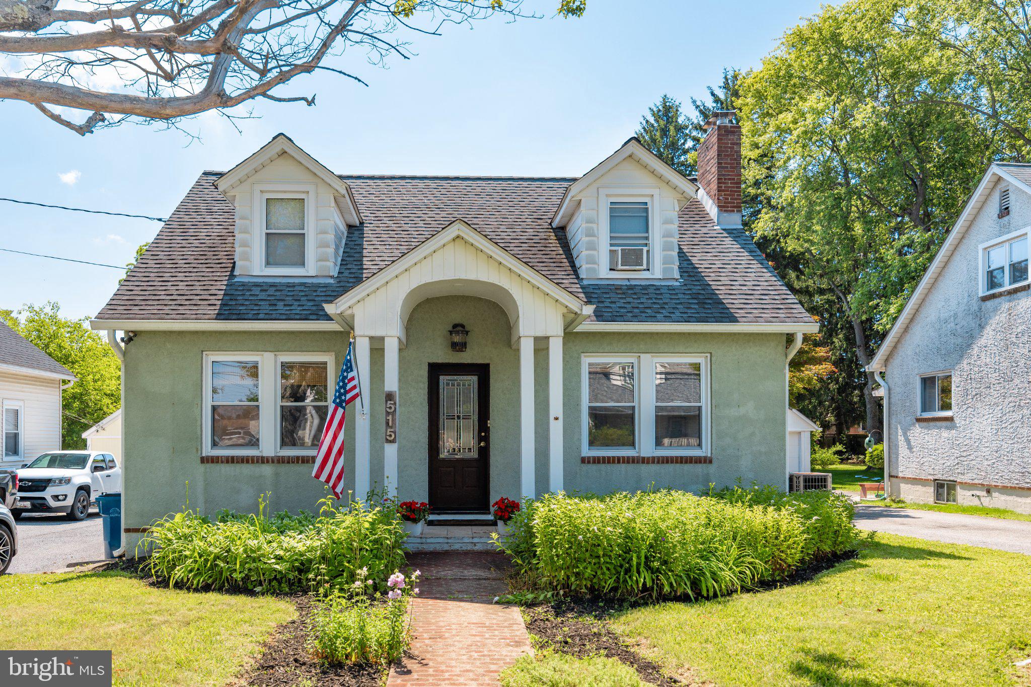 PINE KNOLL - Residential