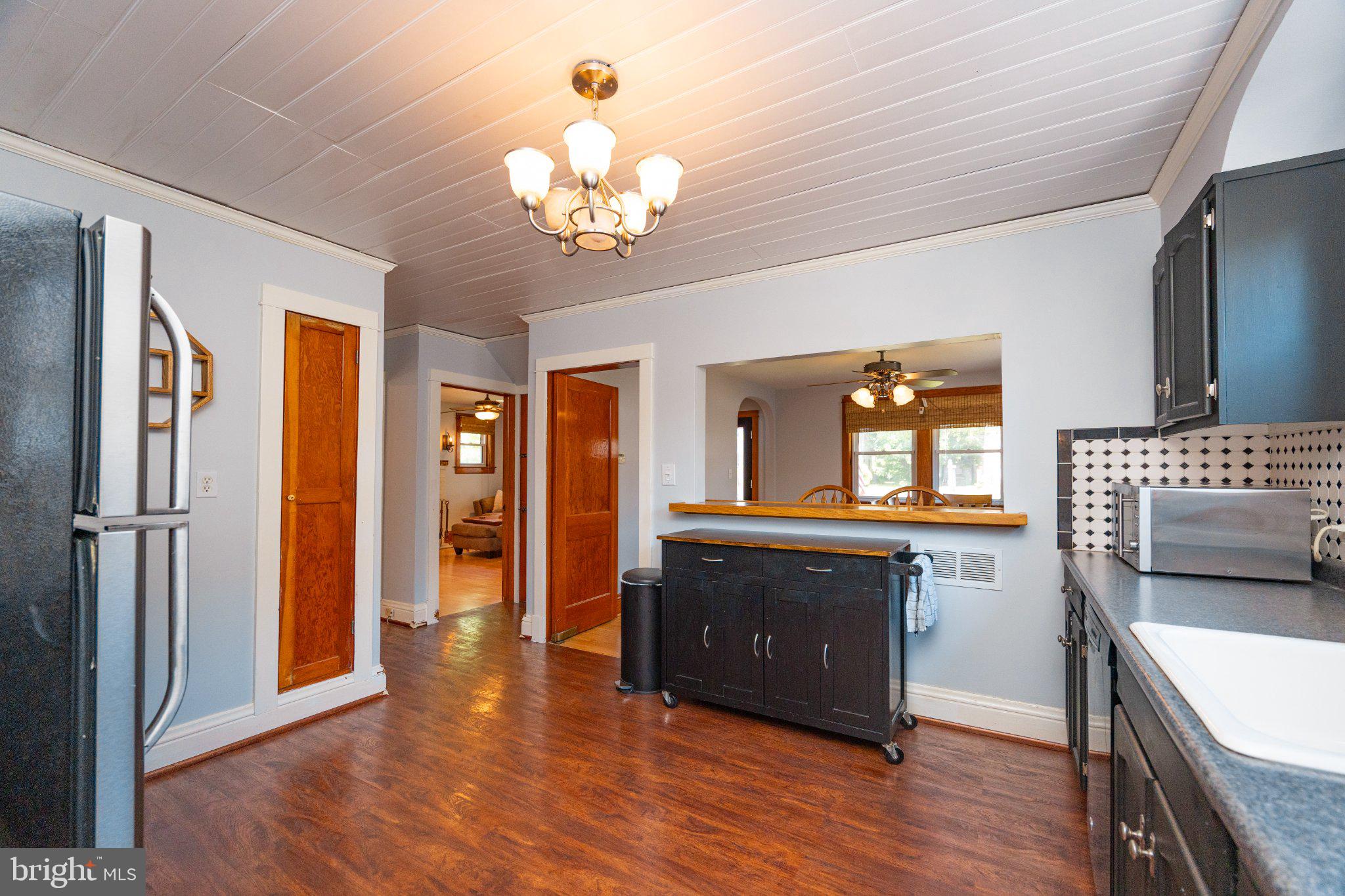 PINE KNOLL - Residential