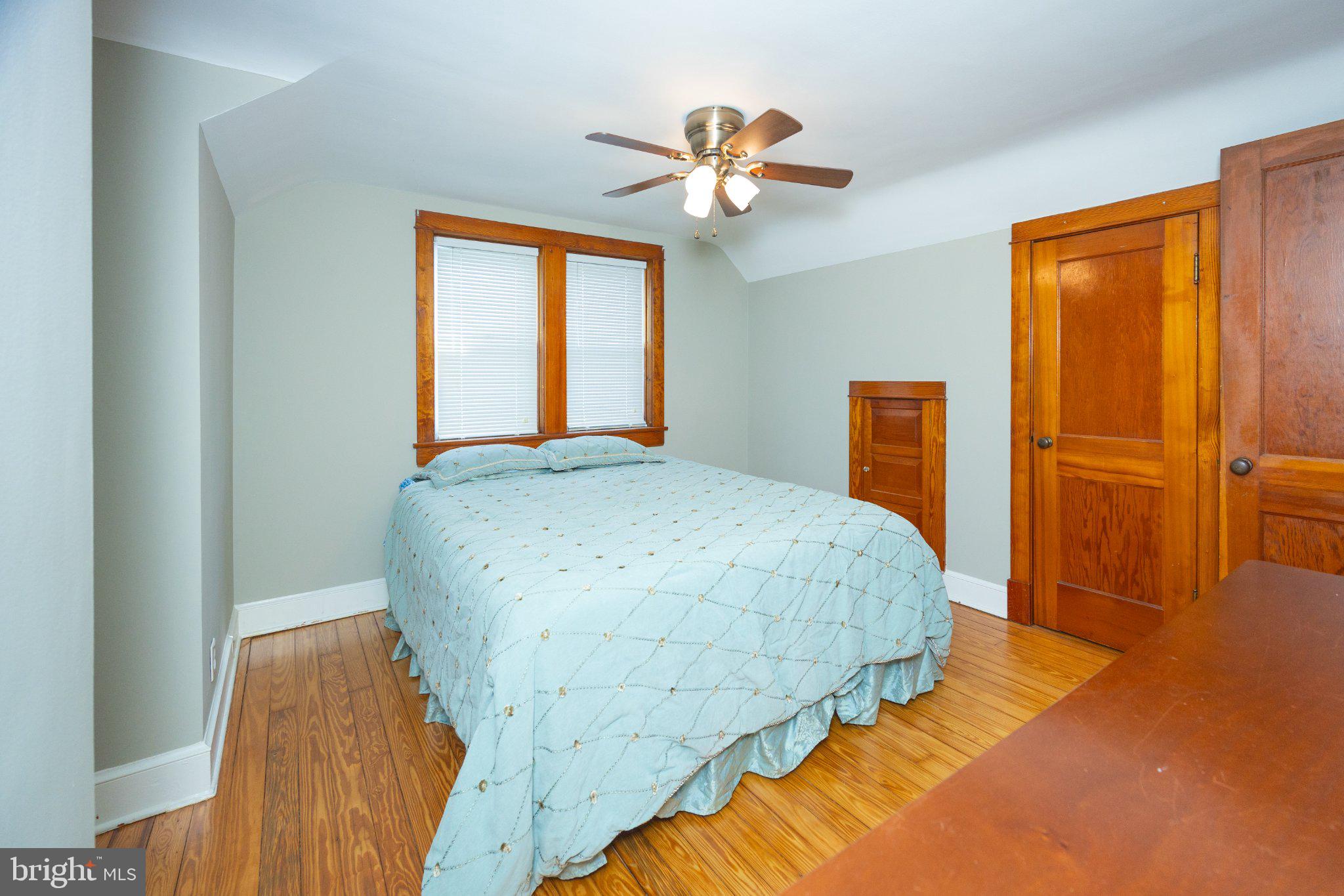 PINE KNOLL - Residential