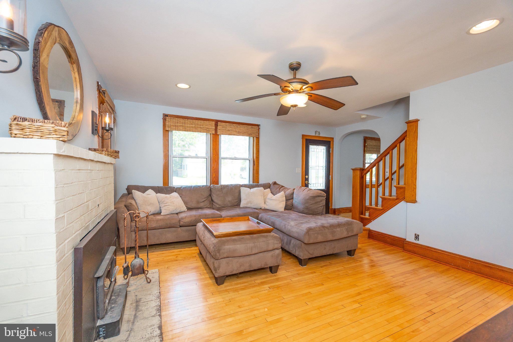 PINE KNOLL - Residential