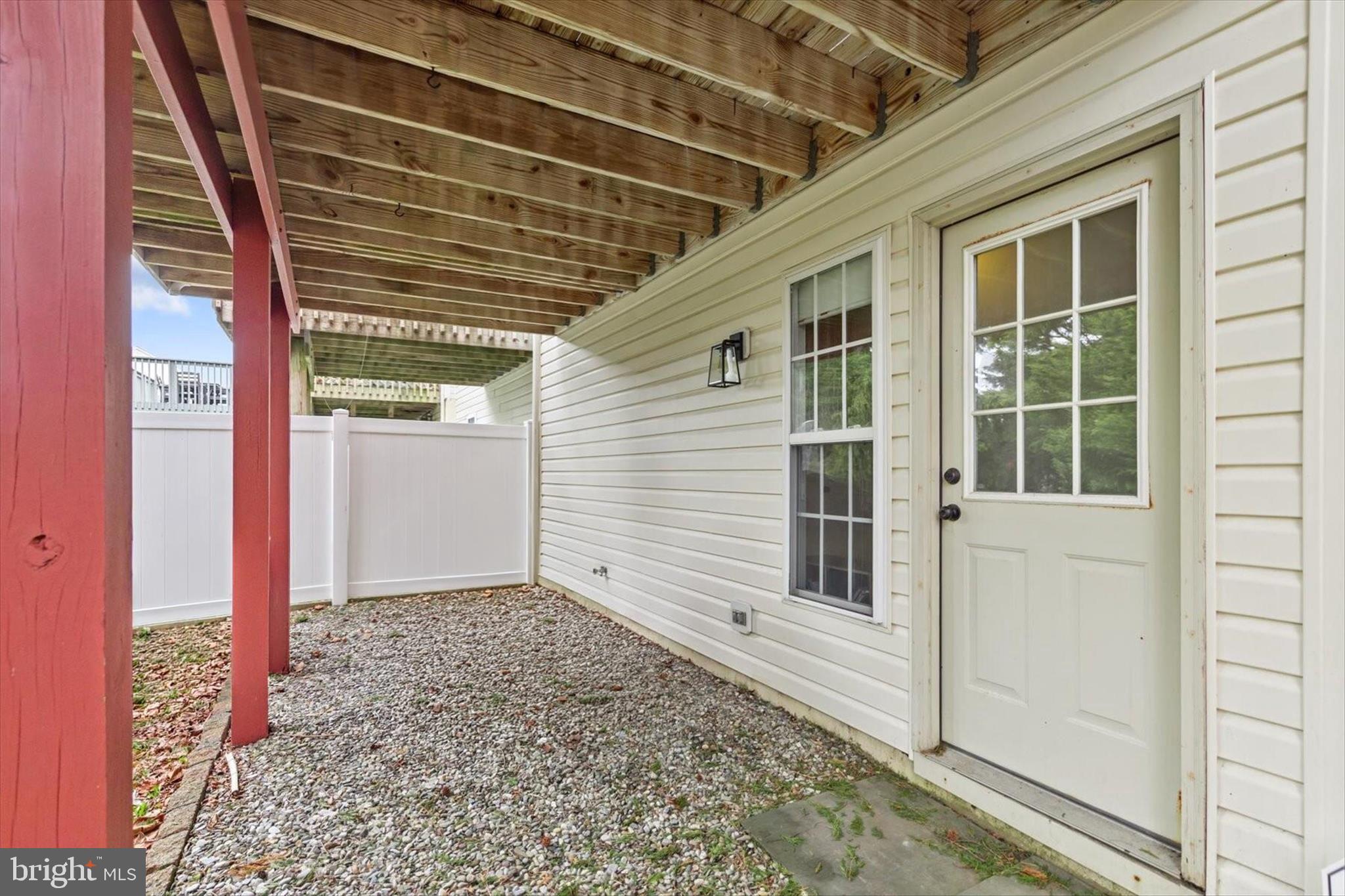 SOUTH HAMPTON - Residential