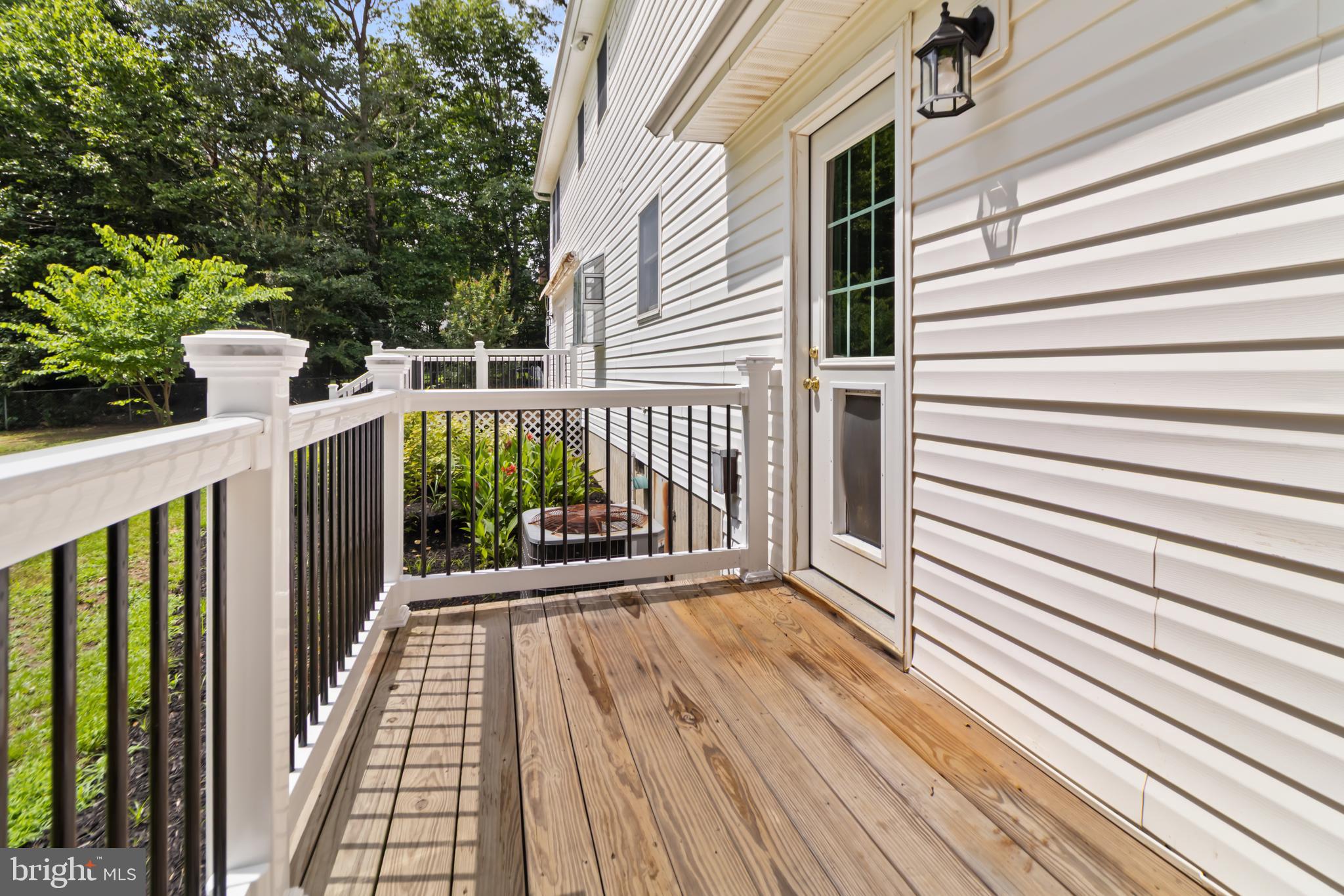 CHAPEL POINT WOODS - Residential