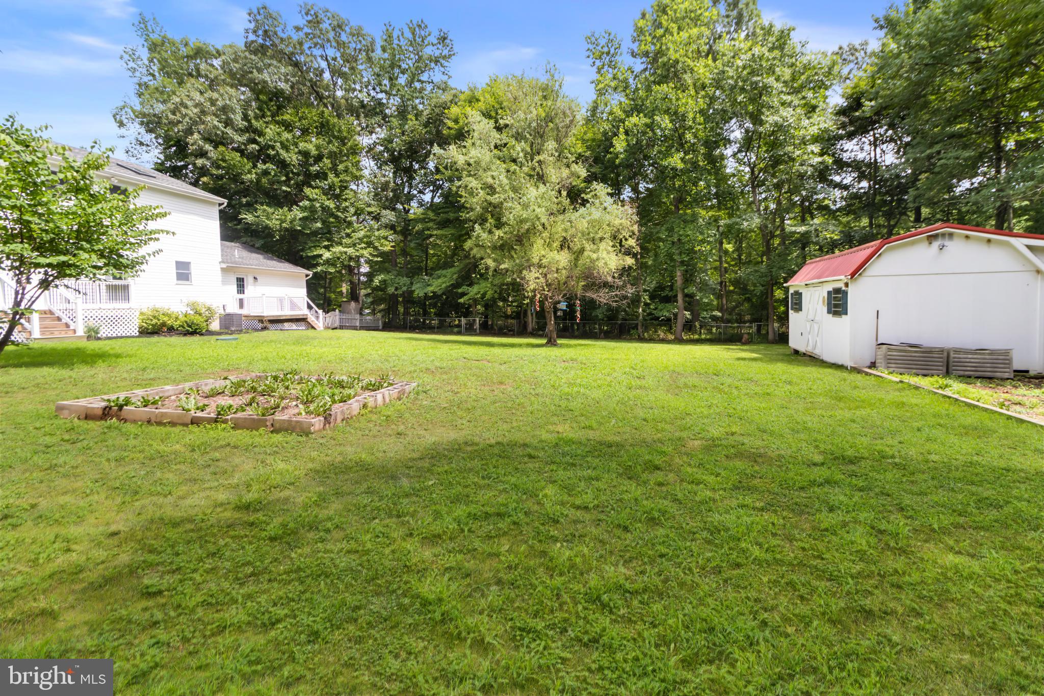 CHAPEL POINT WOODS - Residential