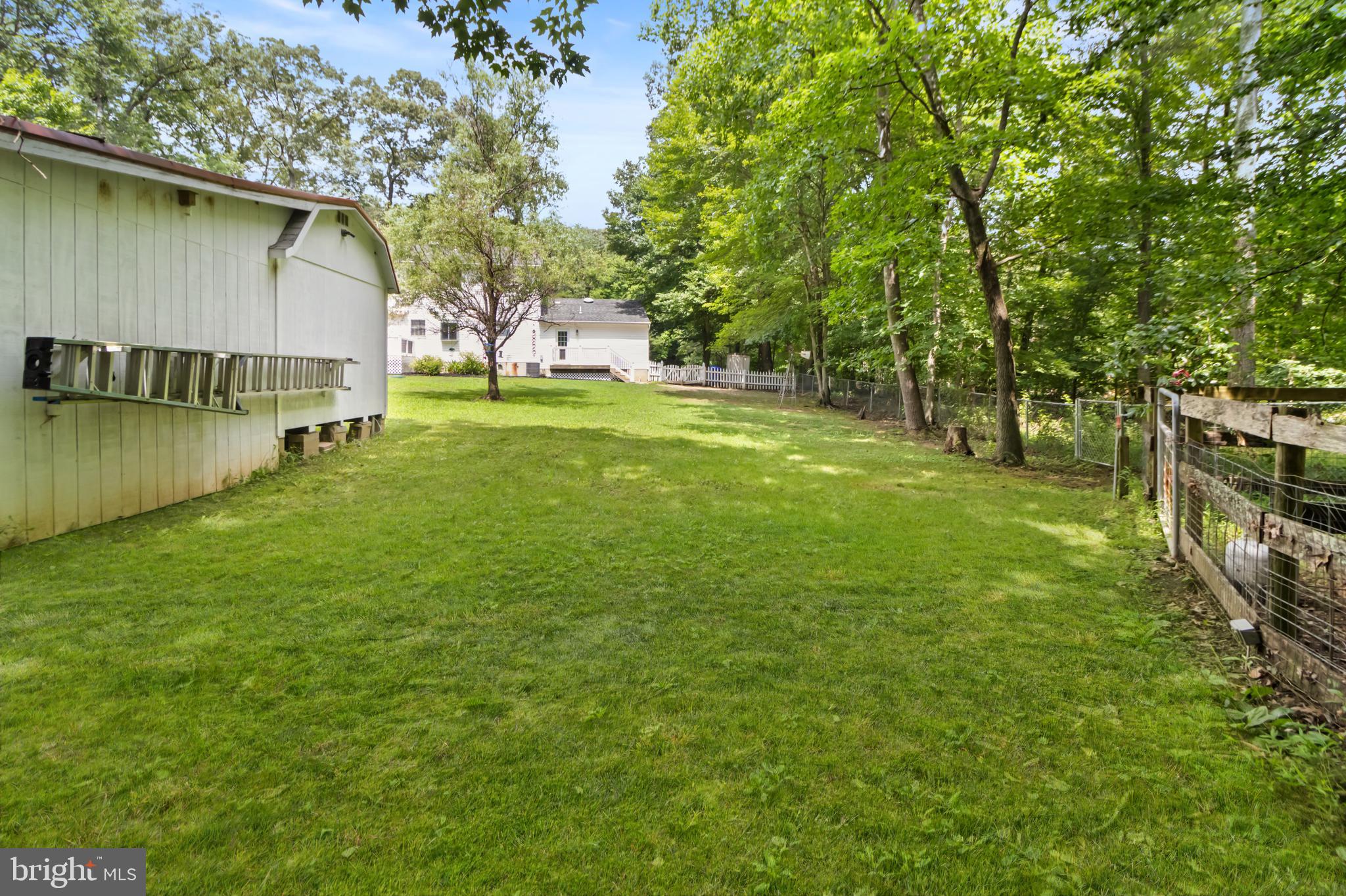 CHAPEL POINT WOODS - Residential