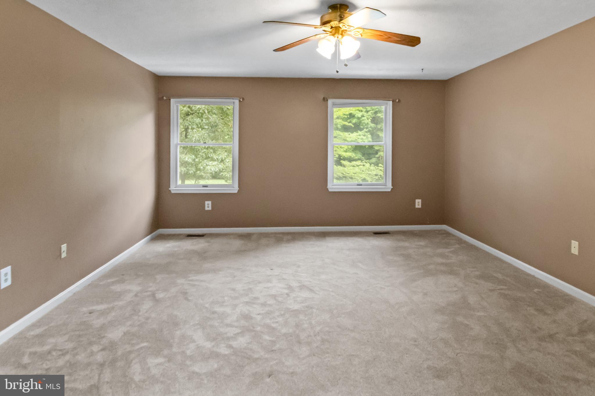CHAPEL POINT WOODS - Residential