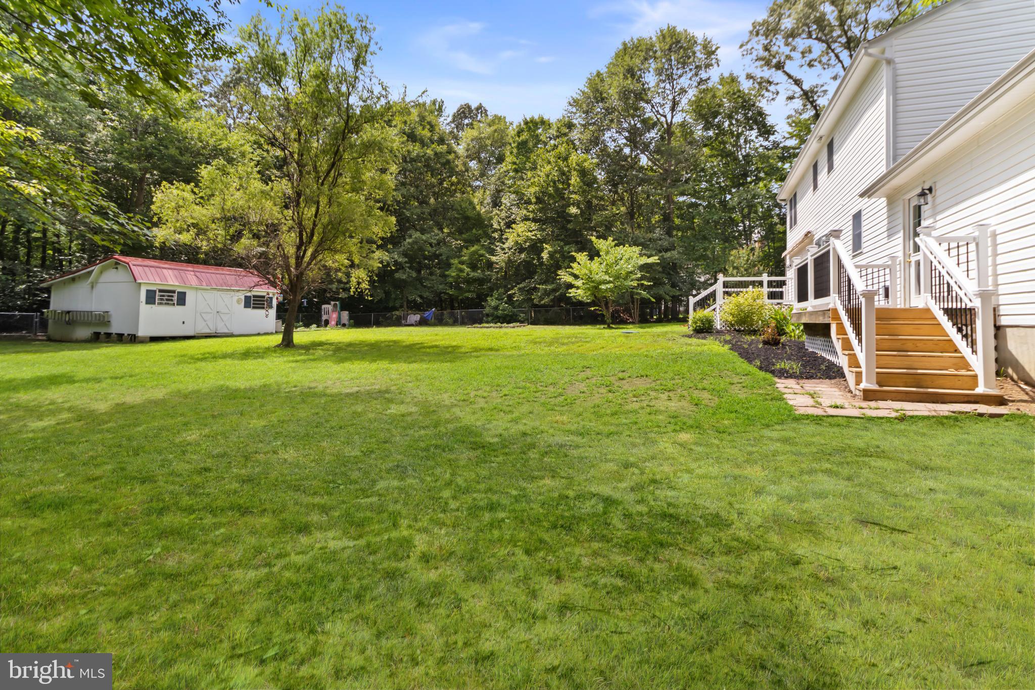 CHAPEL POINT WOODS - Residential