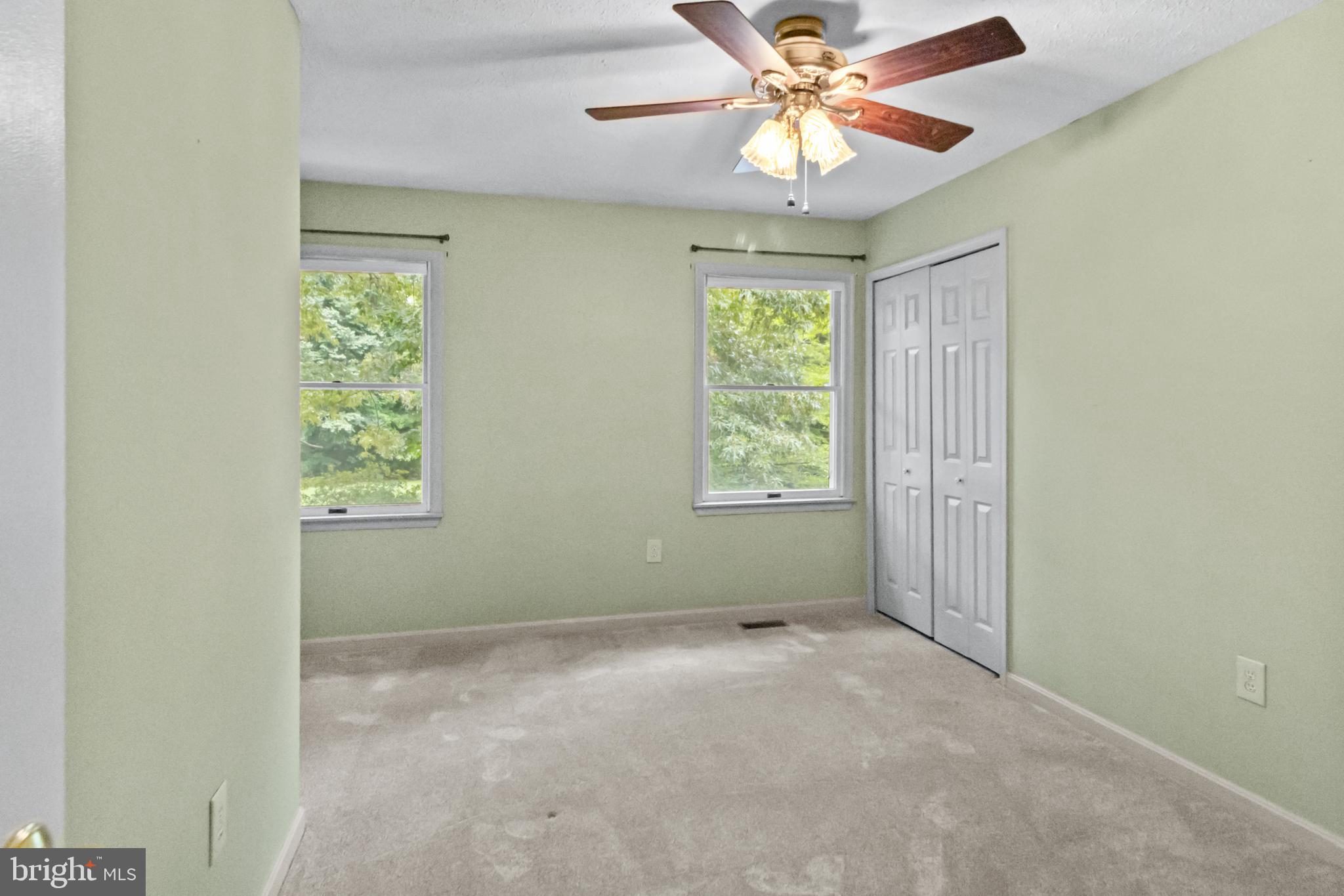 CHAPEL POINT WOODS - Residential