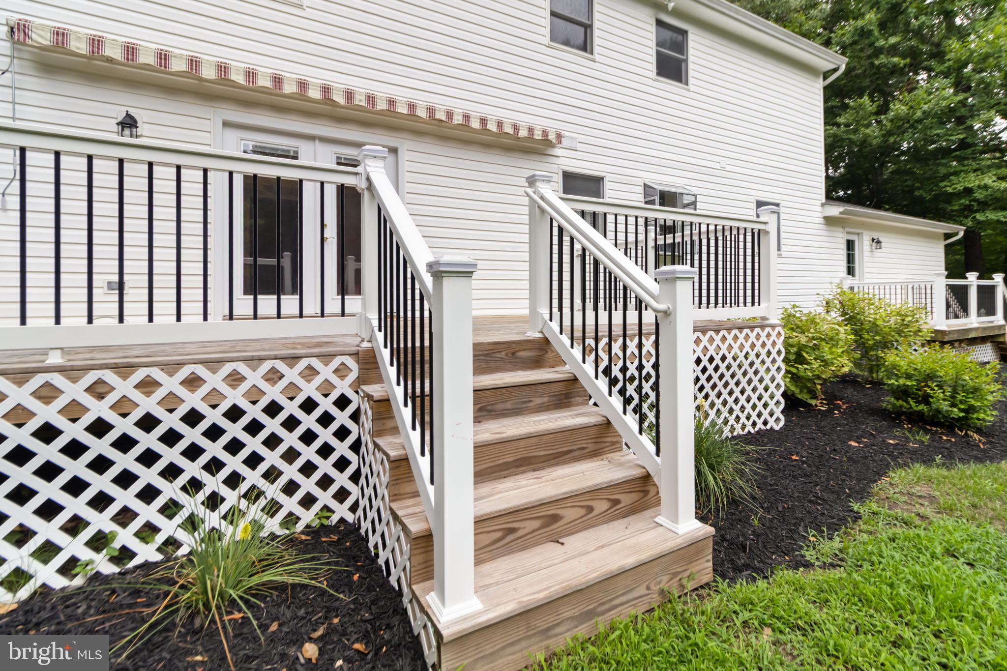 CHAPEL POINT WOODS - Residential
