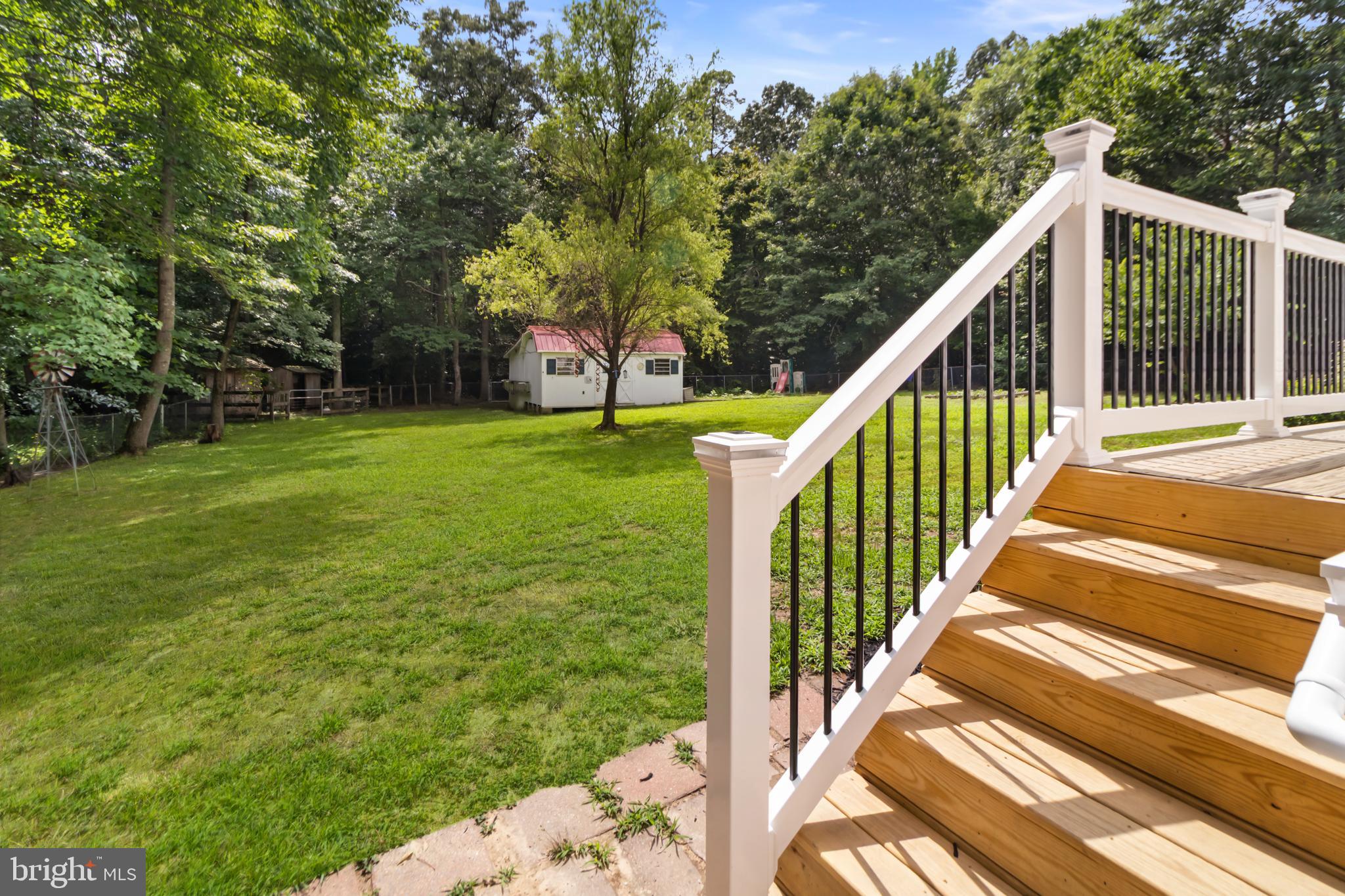 CHAPEL POINT WOODS - Residential