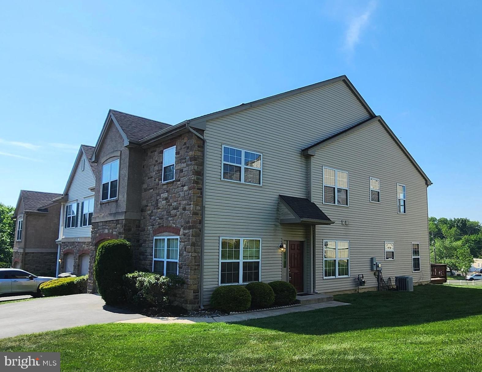 WALNUT RIDGE - Residential