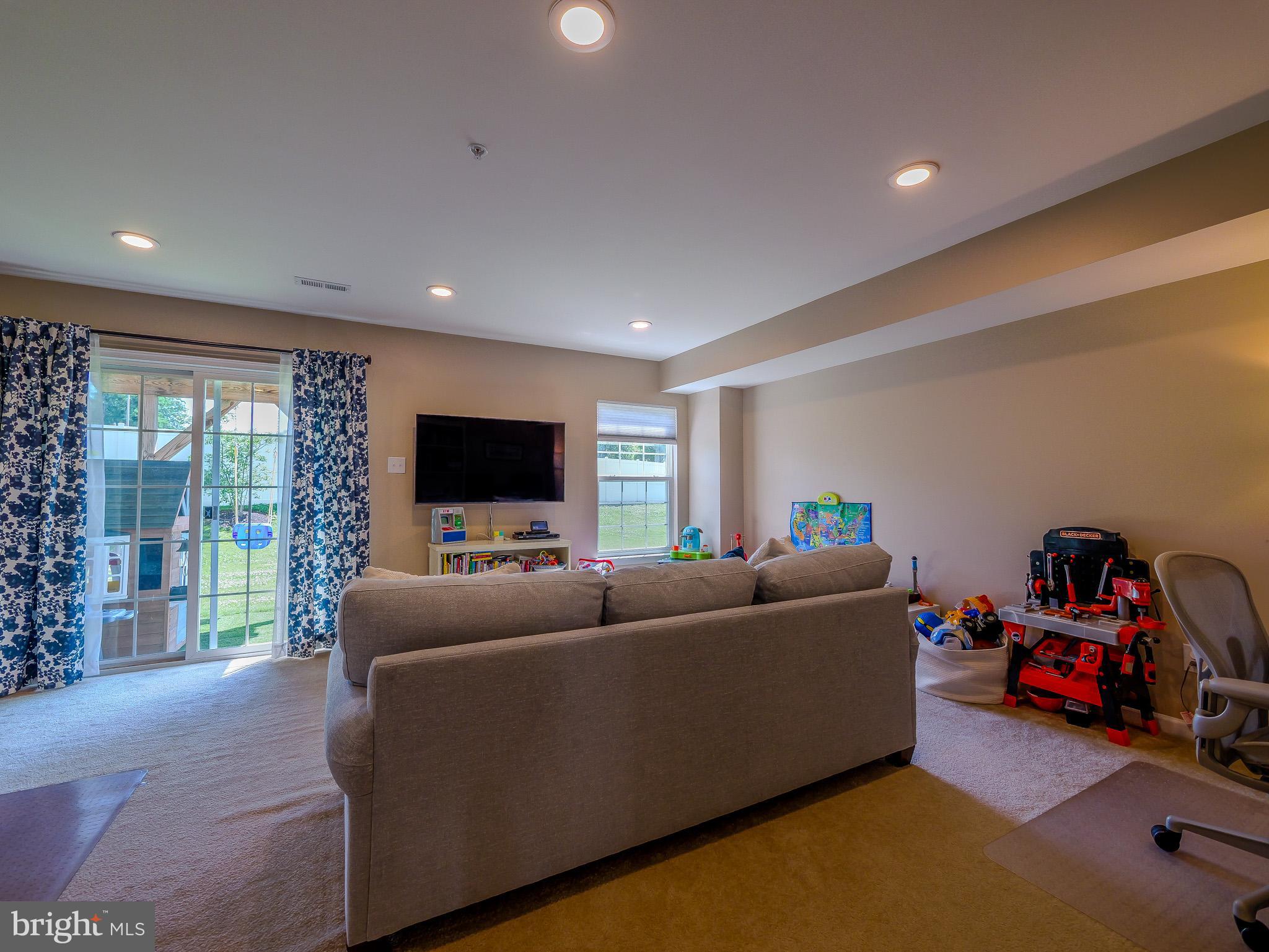 KEDRON STATION - Residential