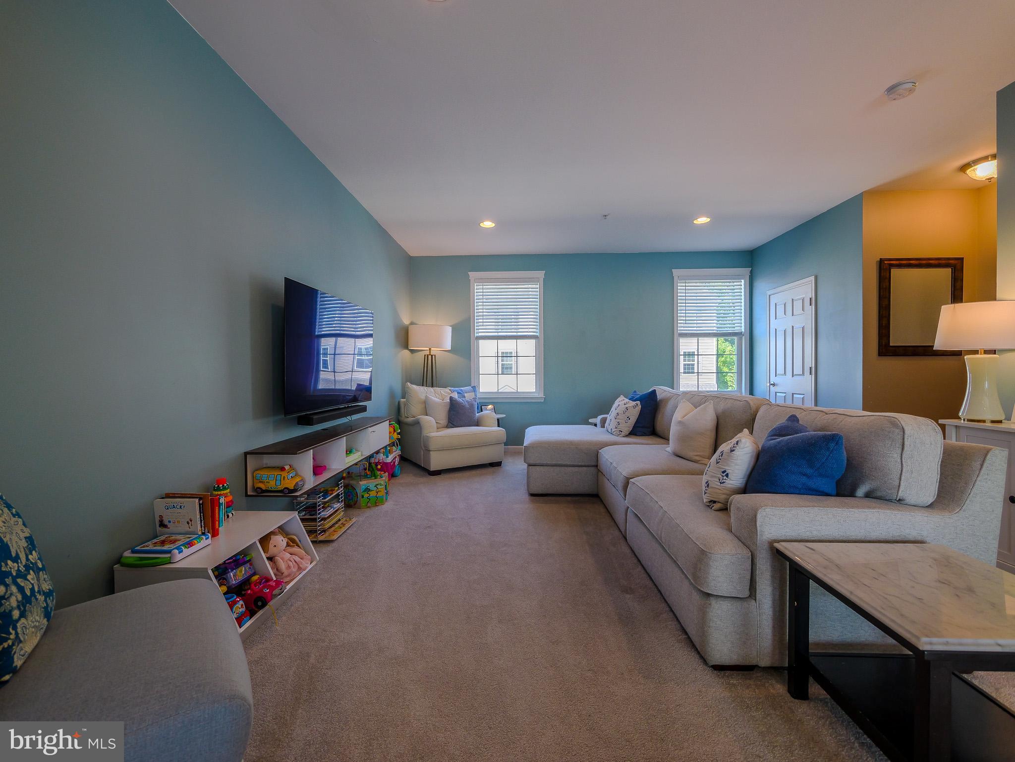 KEDRON STATION - Residential