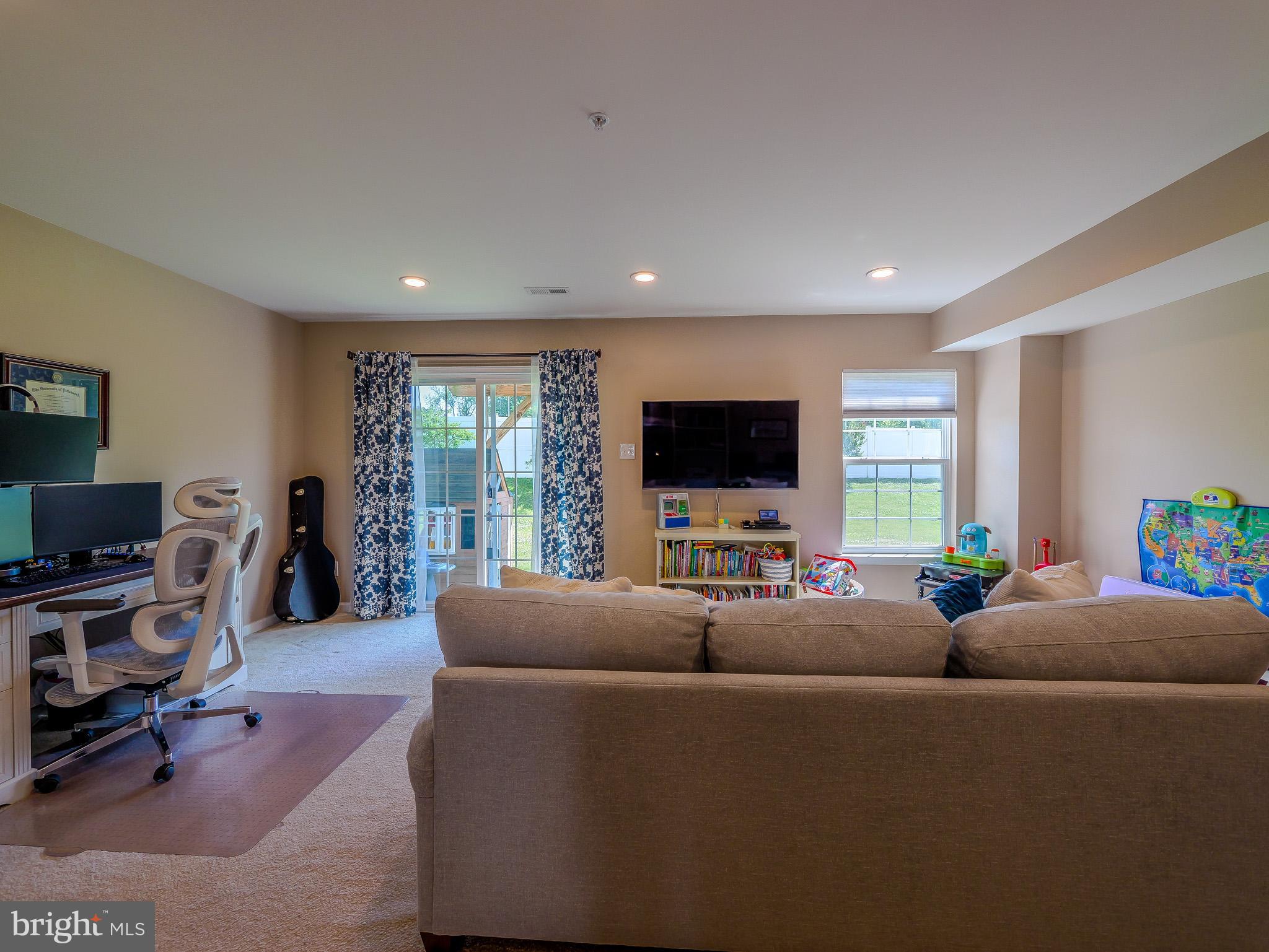 KEDRON STATION - Residential