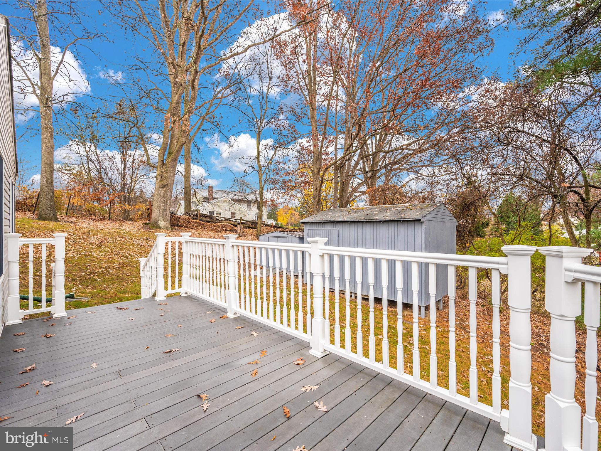 COLUMBIA HILLS - Residential