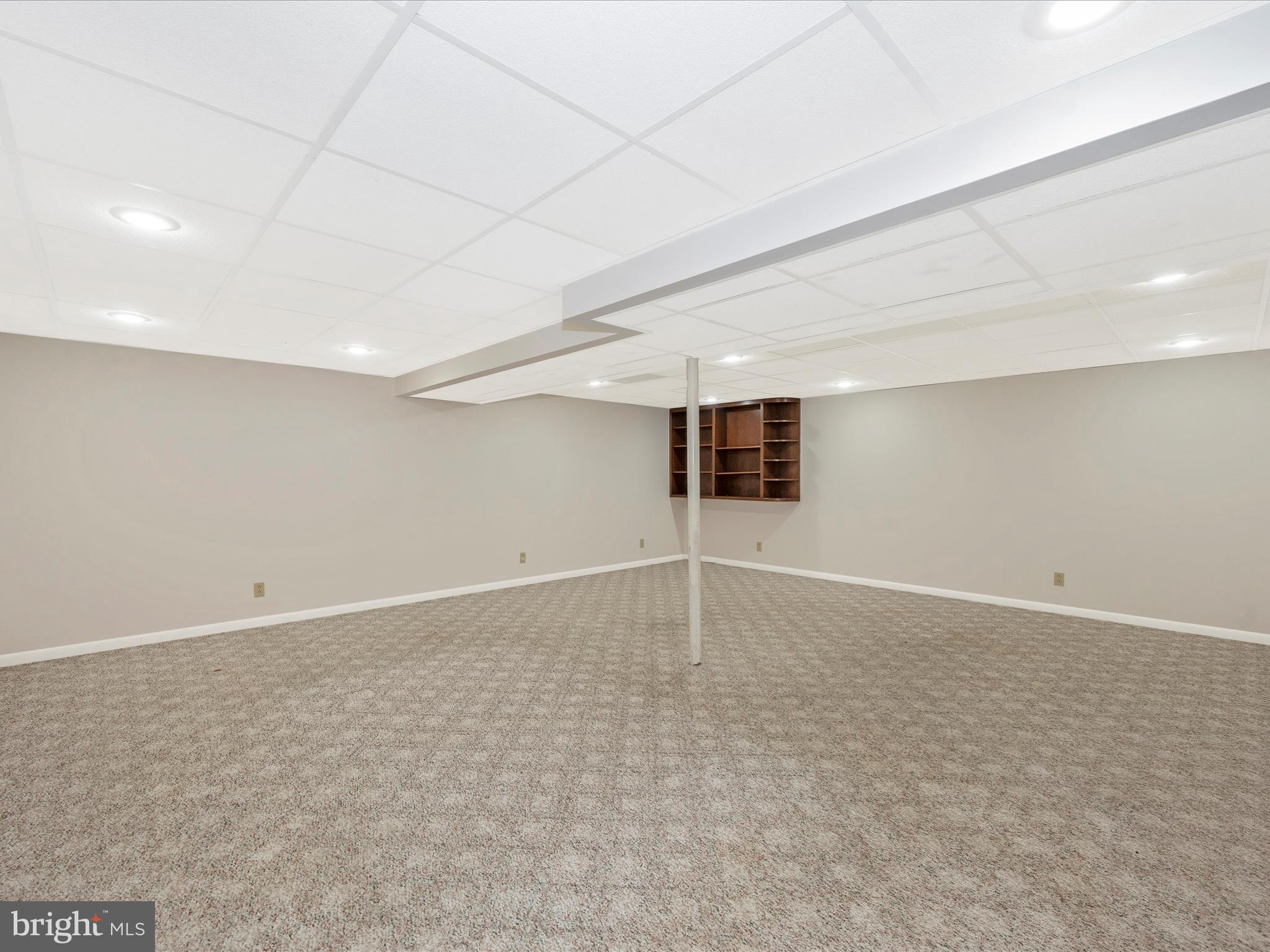 COLUMBIA HILLS - Residential