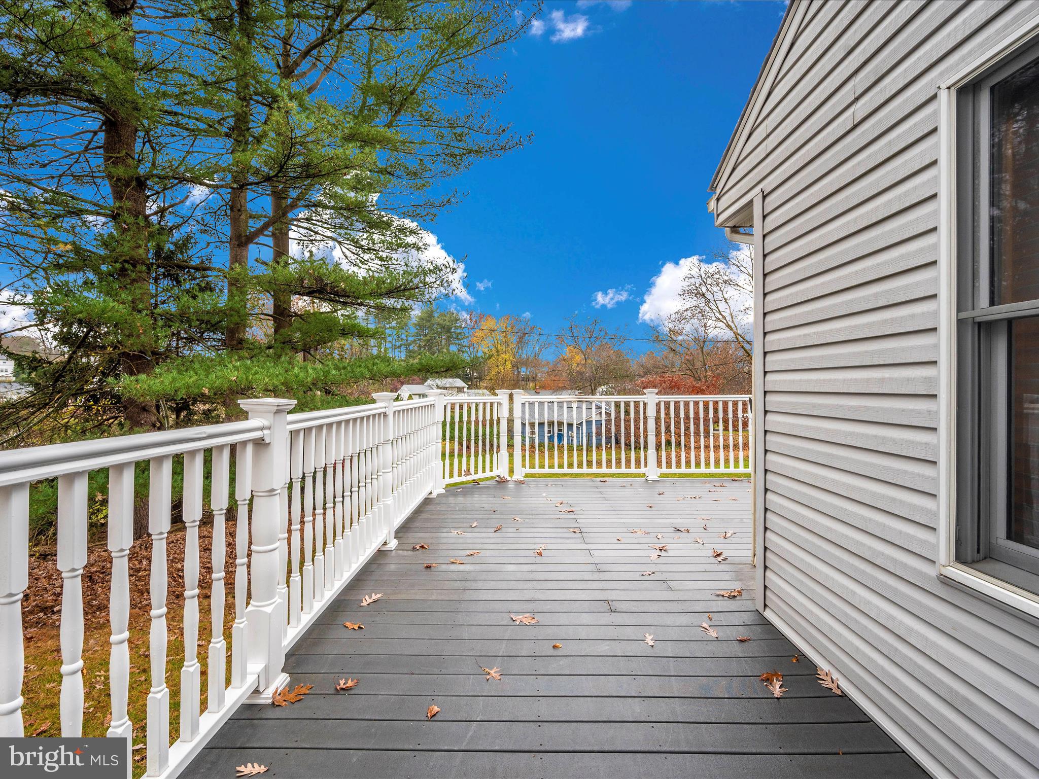COLUMBIA HILLS - Residential