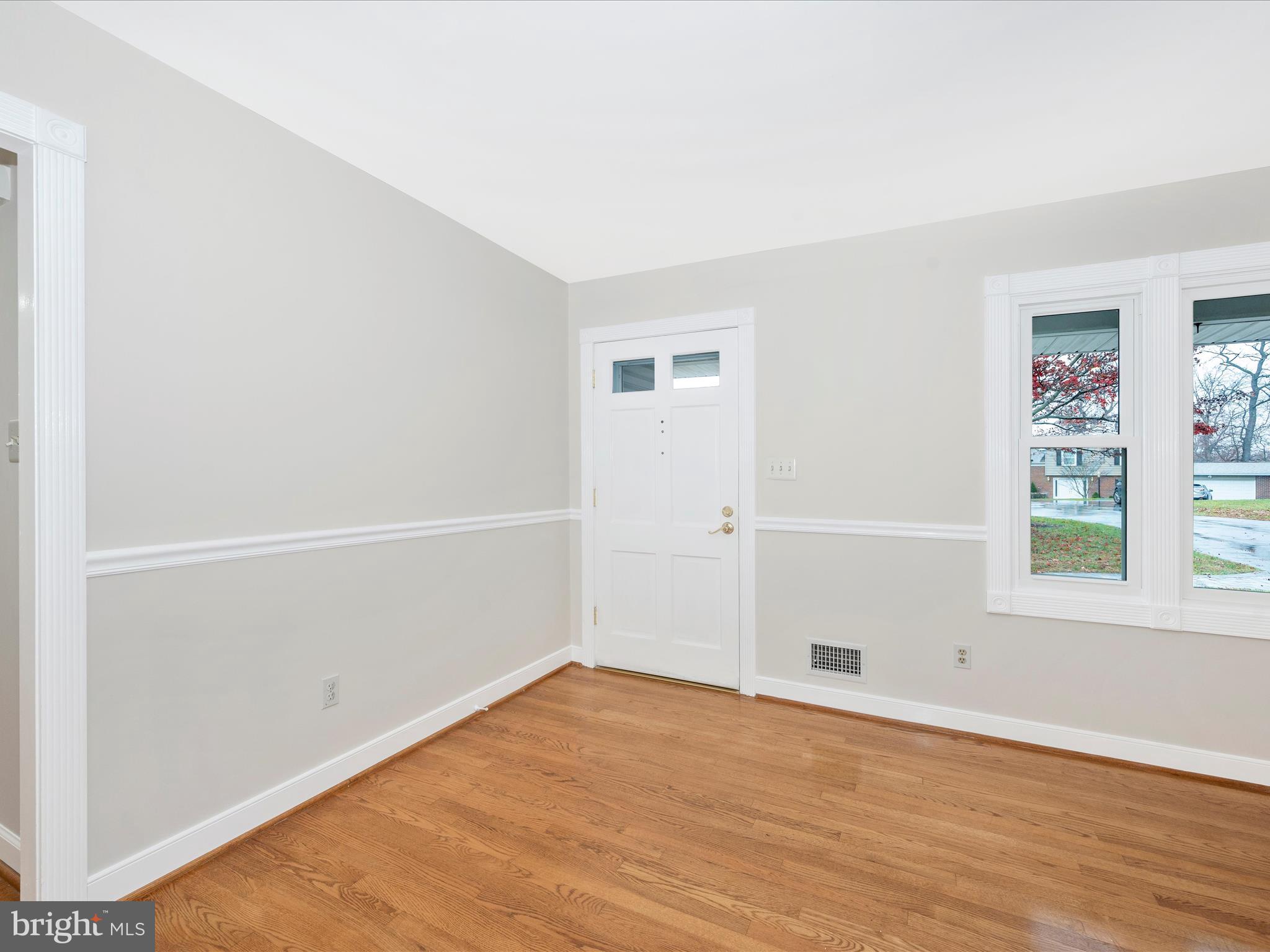 COLUMBIA HILLS - Residential