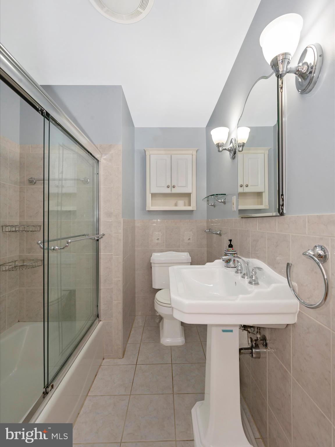 COLUMBIA HILLS - Residential