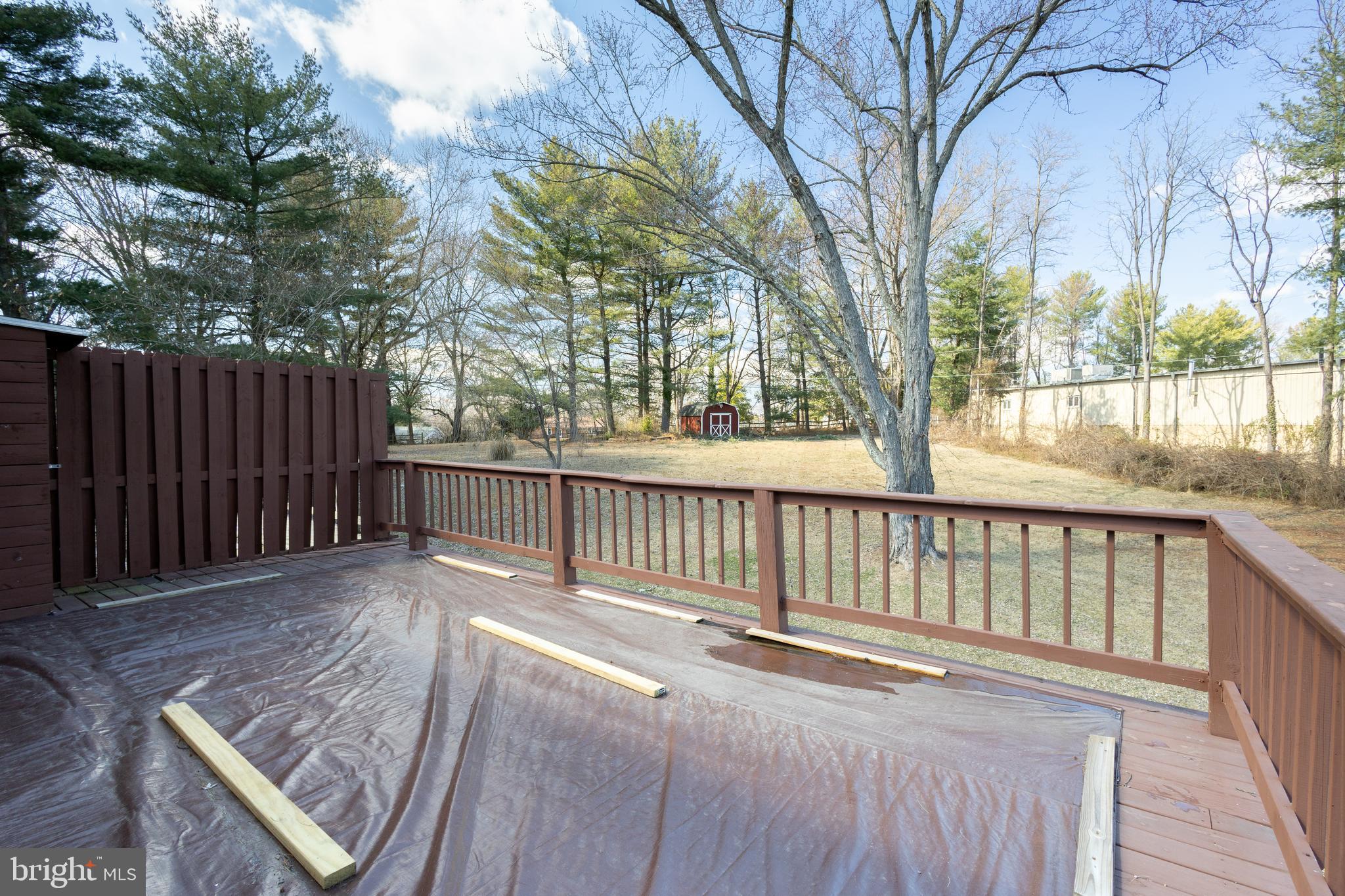 FAIRWAY HILLS - Residential