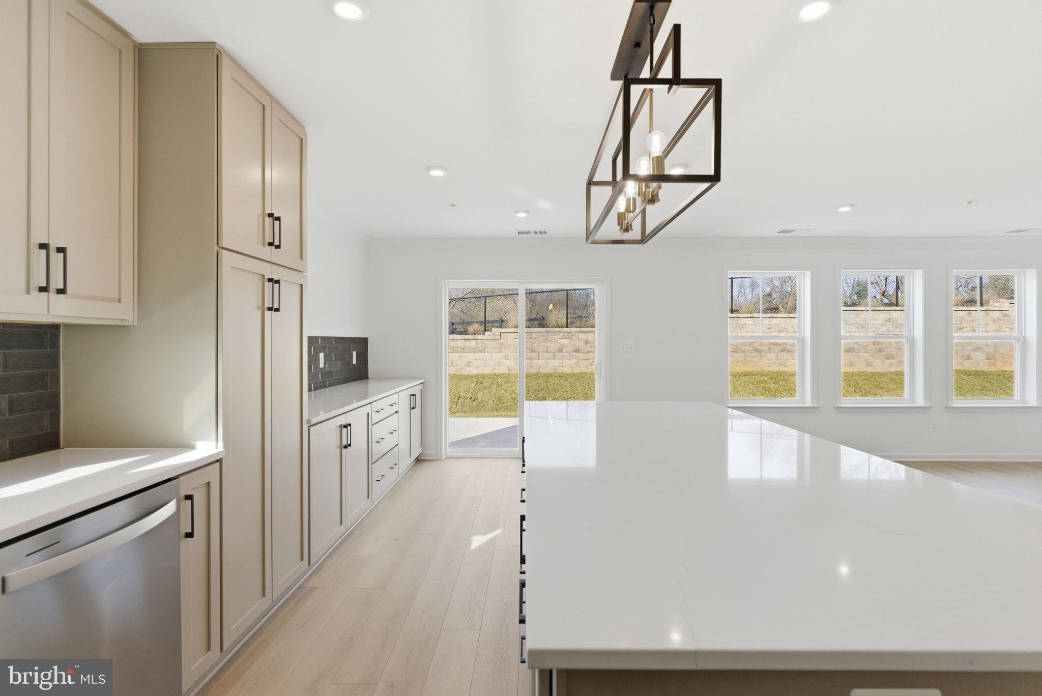 ROSEHILL MANOR - Residential