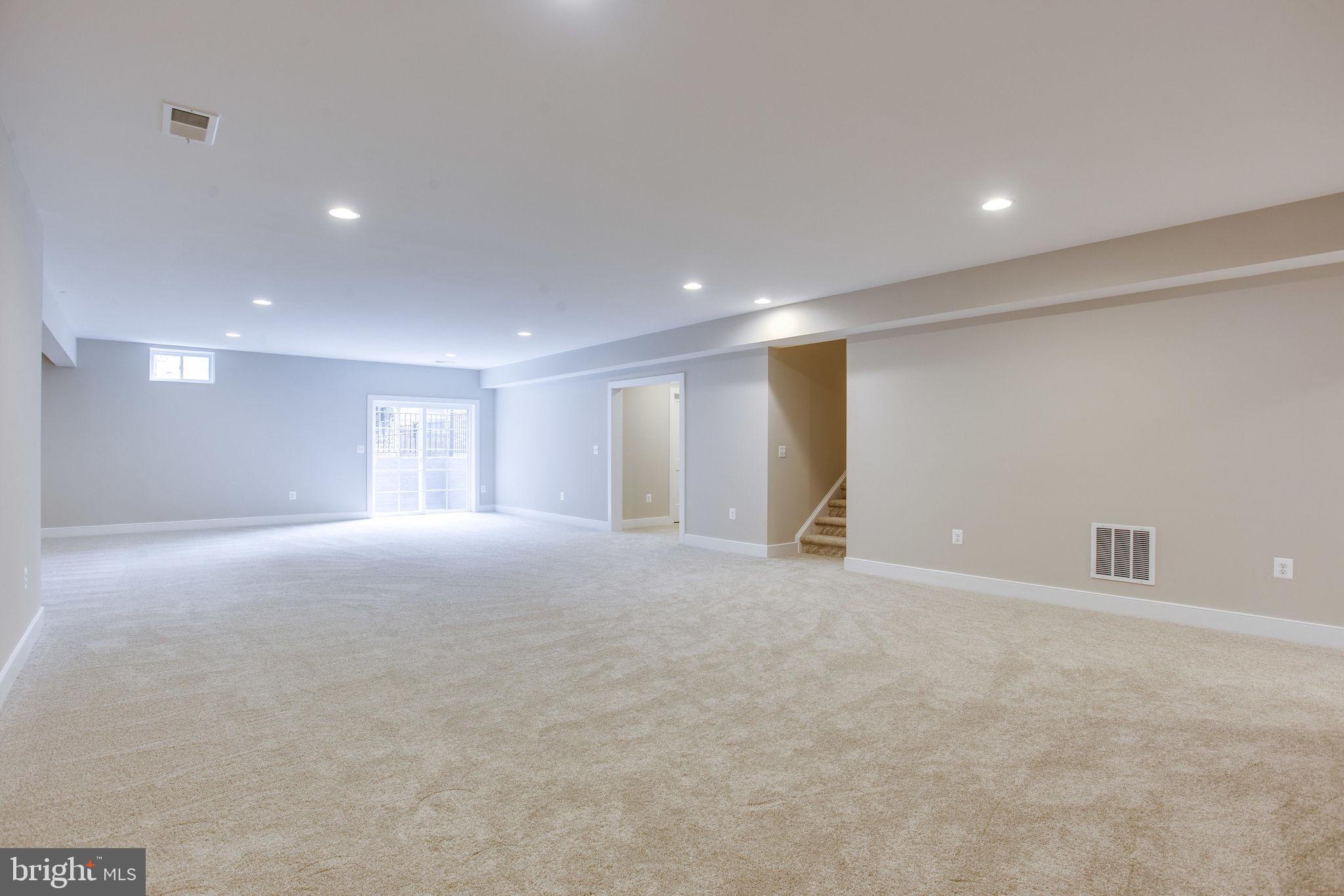 OAKCREST - Residential