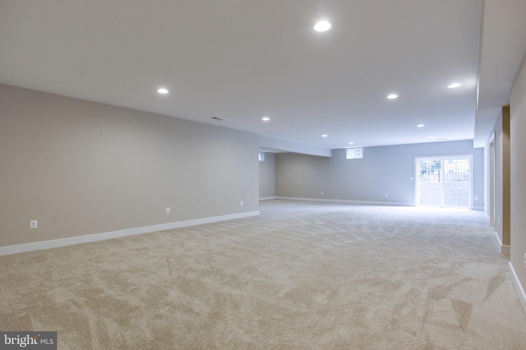OAKCREST - Residential