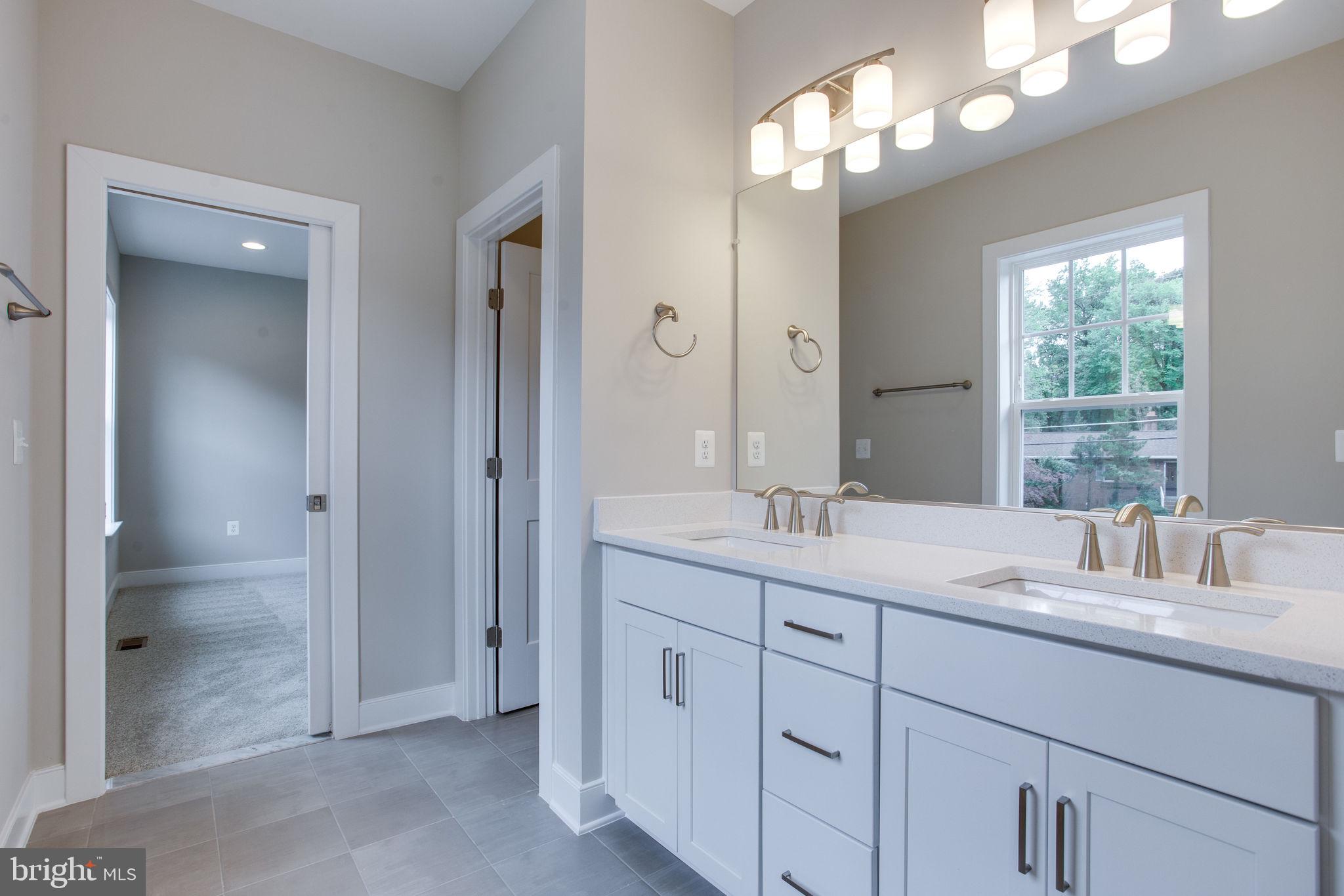 OAKCREST - Residential