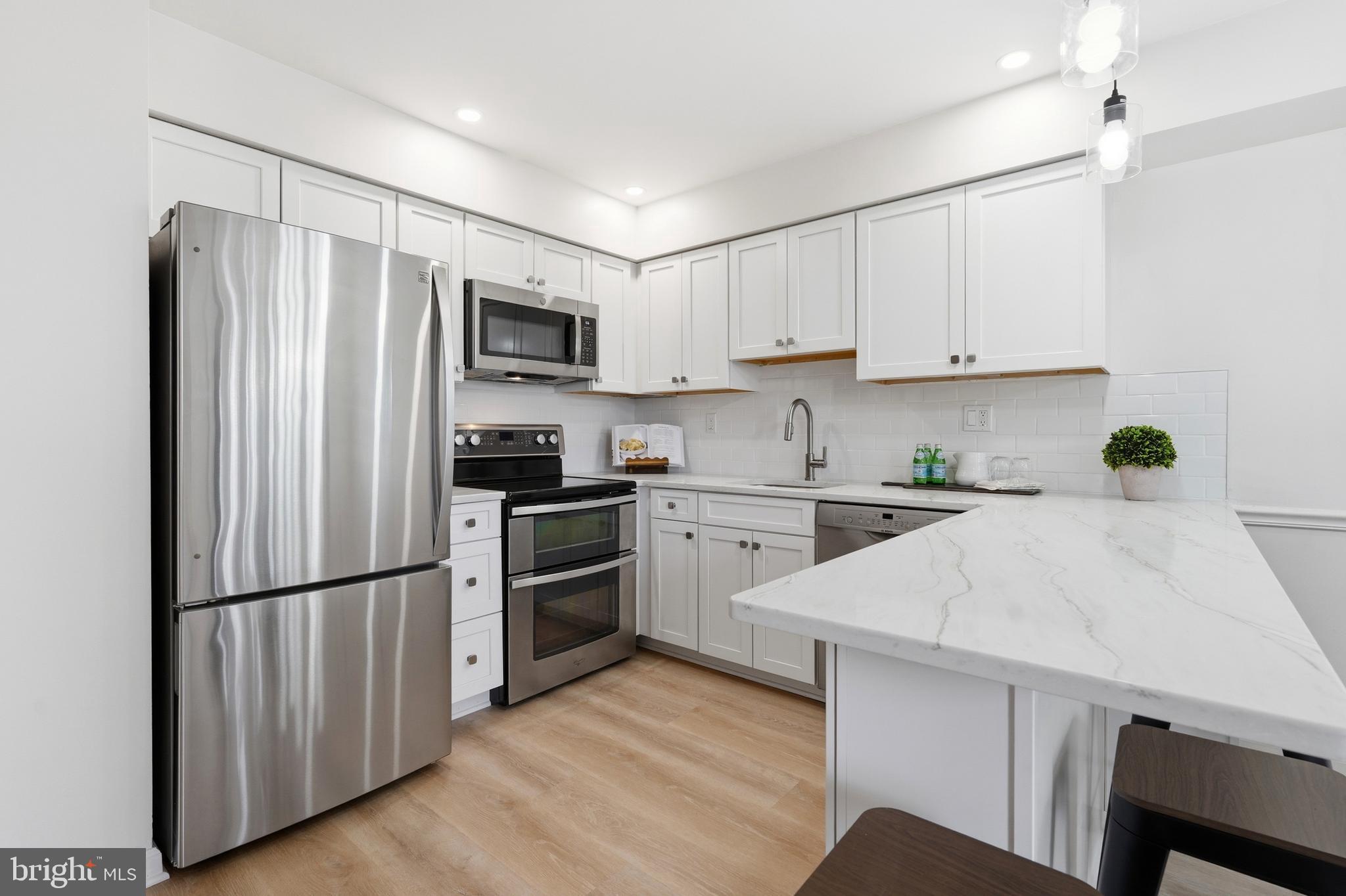 WILLISTOWN WOODS - Residential