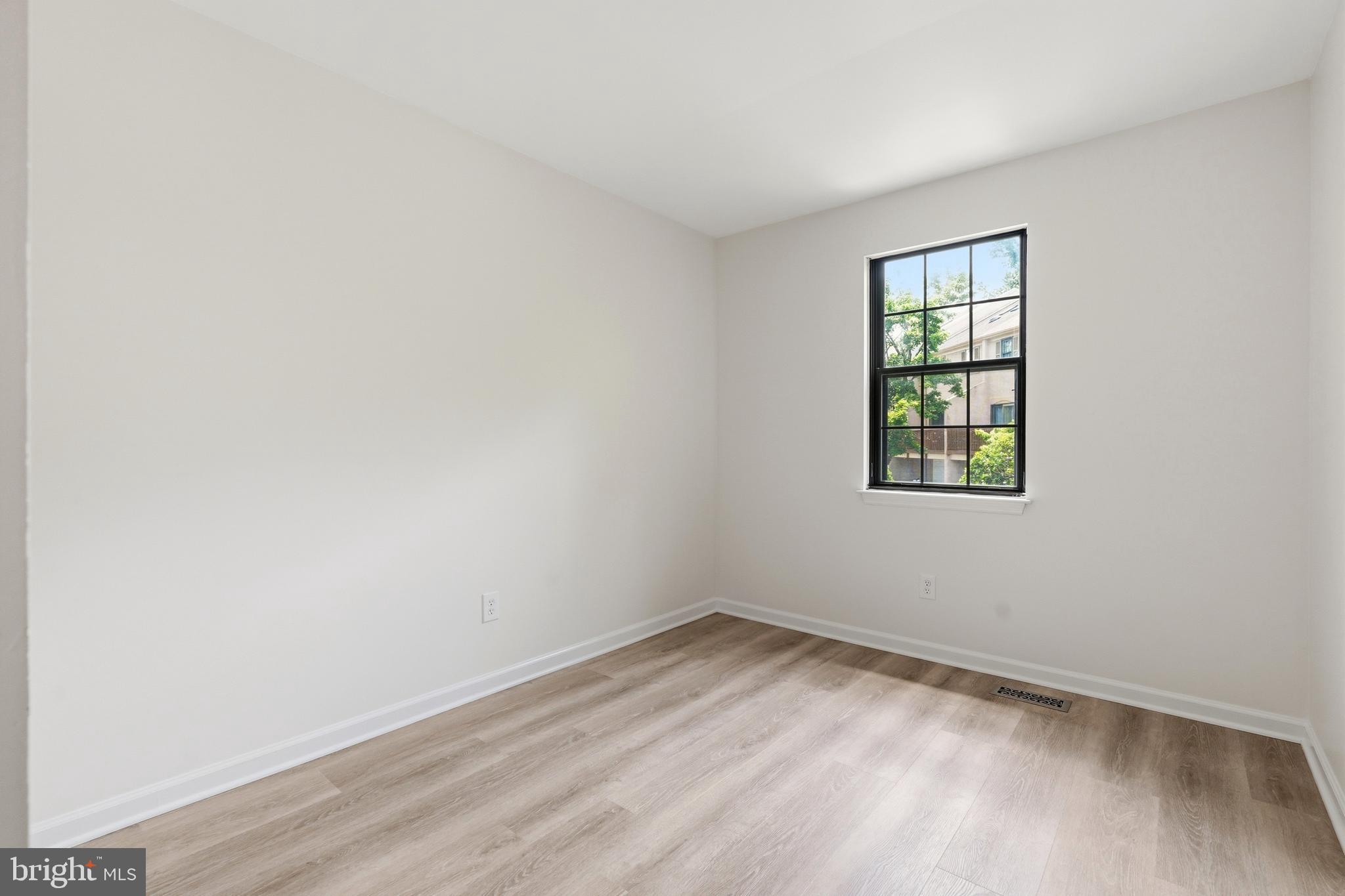 WILLISTOWN WOODS - Residential